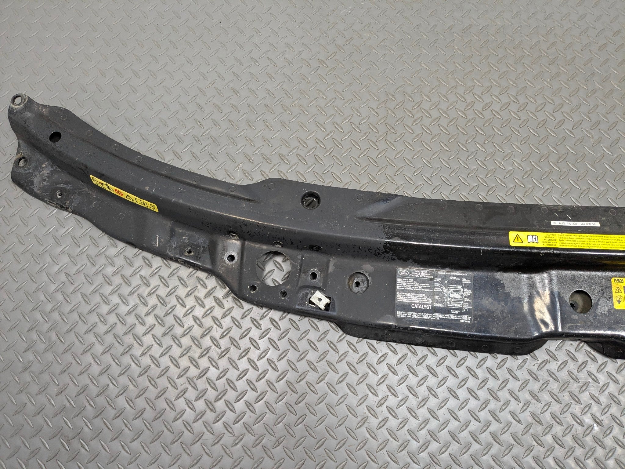 2003 - 2005 LAND ROVER RANGE ROVER OEM RADIATOR CORE SUPPORT FRONT UPPER TIE BAR