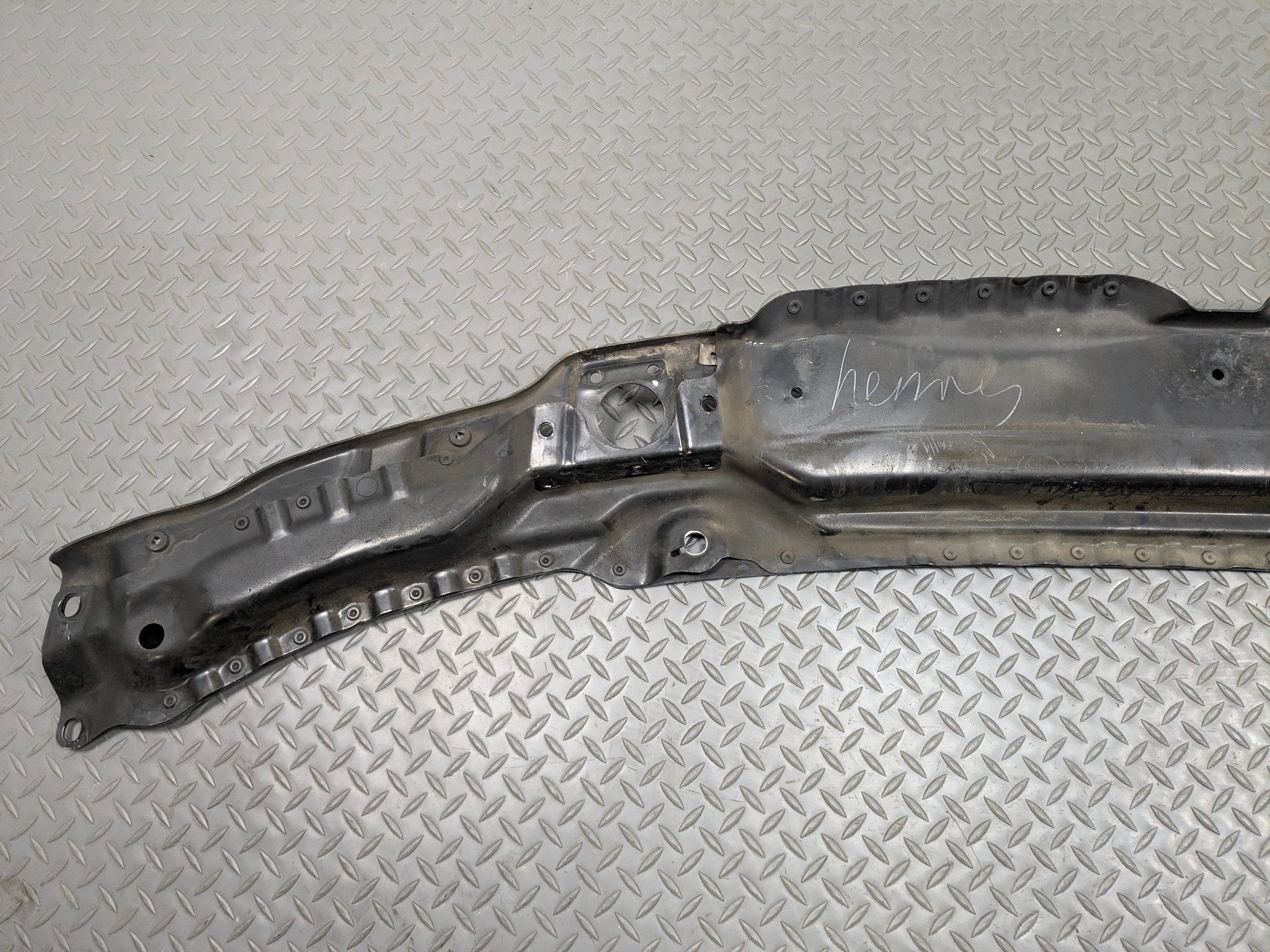 2003 - 2005 LAND ROVER RANGE ROVER OEM RADIATOR CORE SUPPORT FRONT UPPER TIE BAR