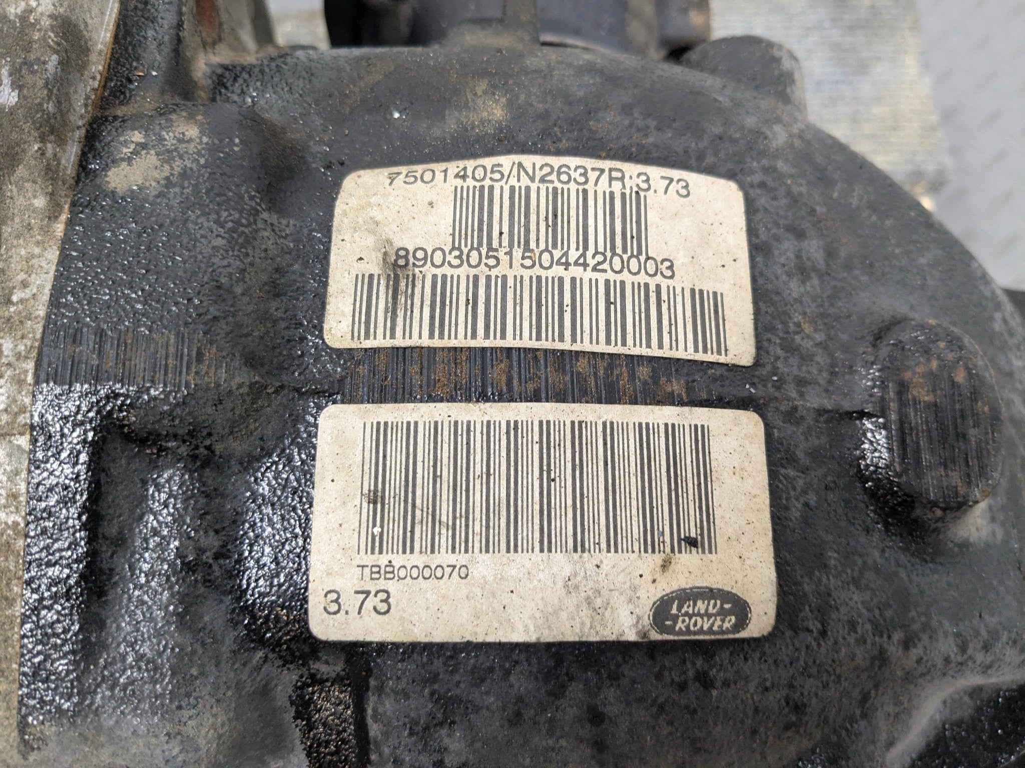 2003 - 2005 LAND ROVER RANGE ROVER OEM REAR AXLE DIFFERENTIAL CARRIER ASSEMBLY