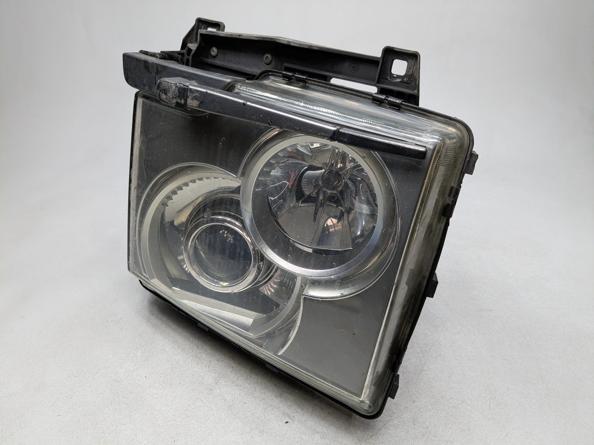 2003 - 2005 LAND ROVER RANGE ROVER OEM XENON HEADLIGHT HEADLAMP FRONT LEFT SIDE
