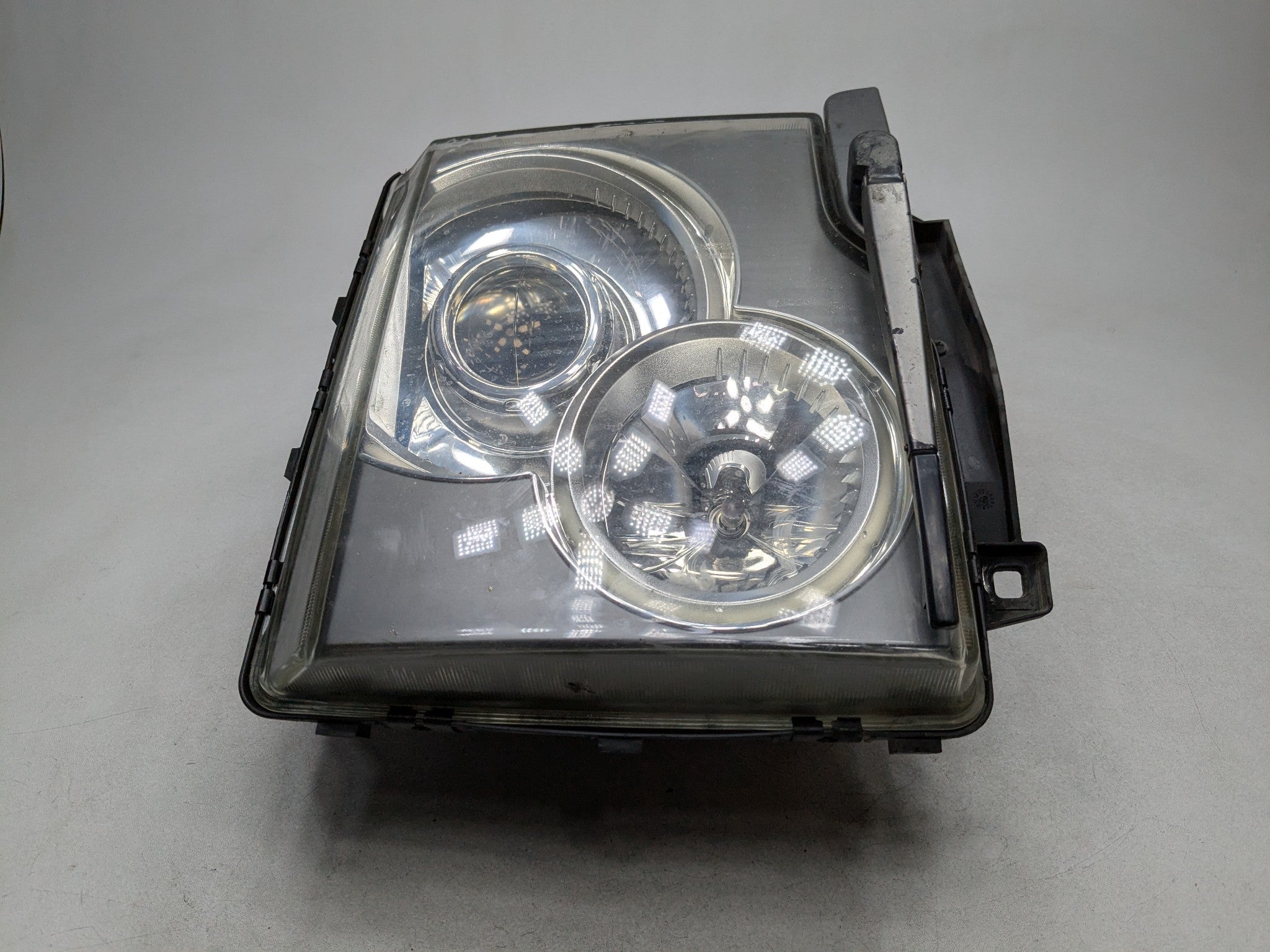 2003 - 2005 LAND ROVER RANGE ROVER OEM XENON HEADLIGHT HEADLAMP FRONT LEFT SIDE