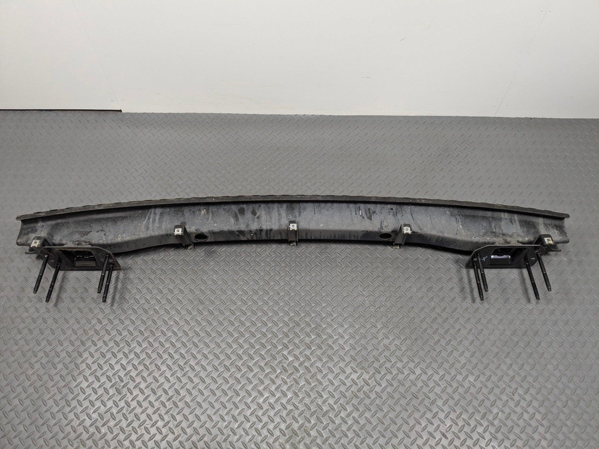03 - 05 LAND ROVER RANGE ROVER OEM REAR BUMPER REINFORCEMENT IMPACT CRASH BAR