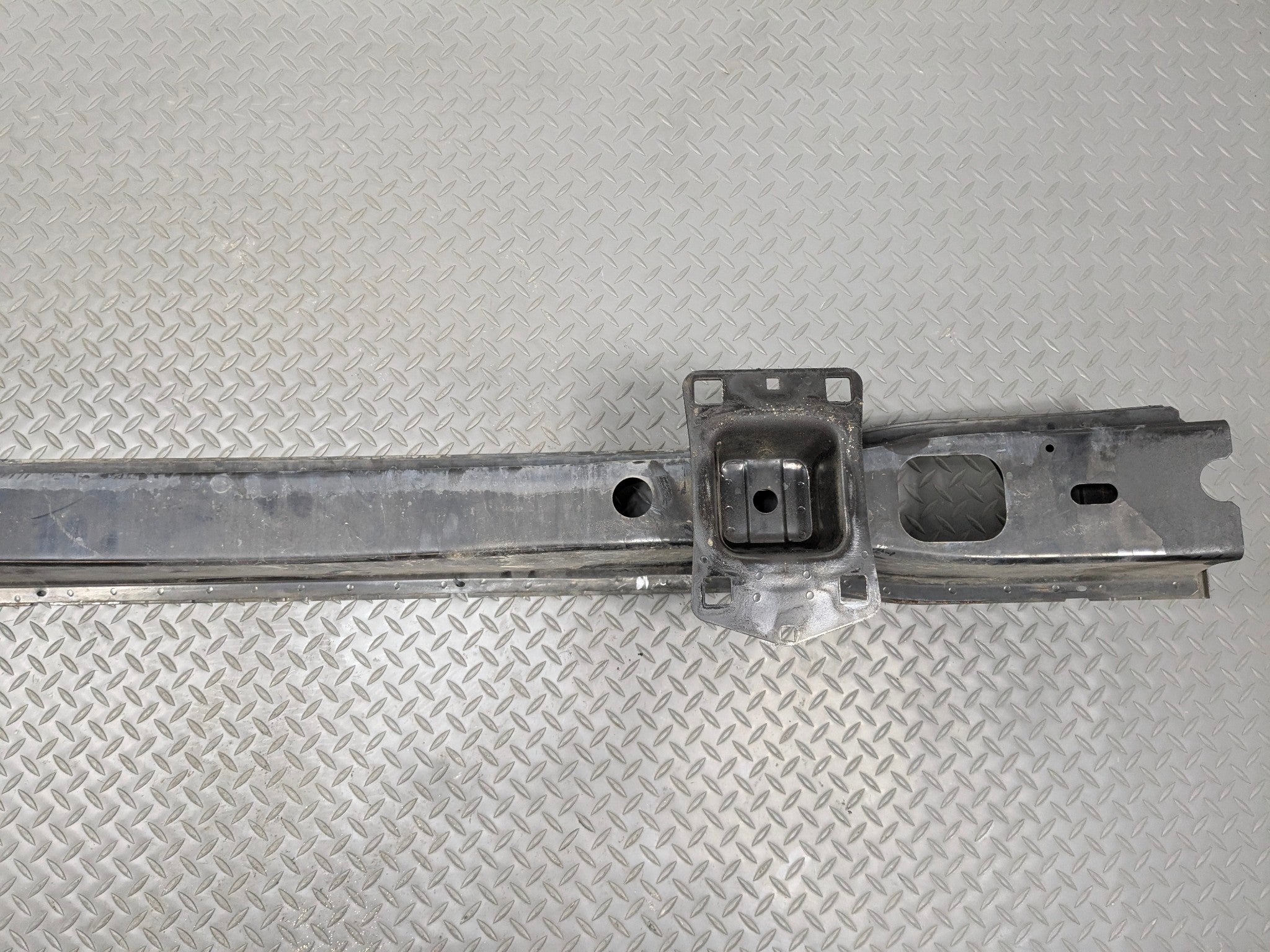 03 - 05 LAND ROVER RANGE ROVER OEM FRONT BUMPER REINFORCEMENT IMPACT BAR SUPPORT