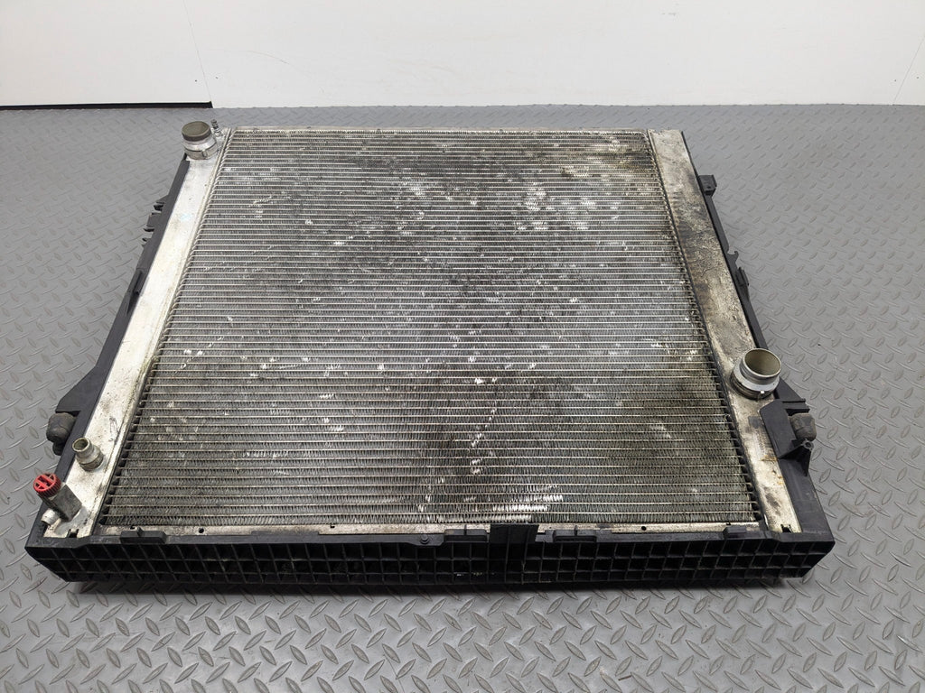 2003 - 2005 LAND ROVER RANGE ROVER OEM ENGINE MOTOR COOLING RADIATOR ASSEMBLY