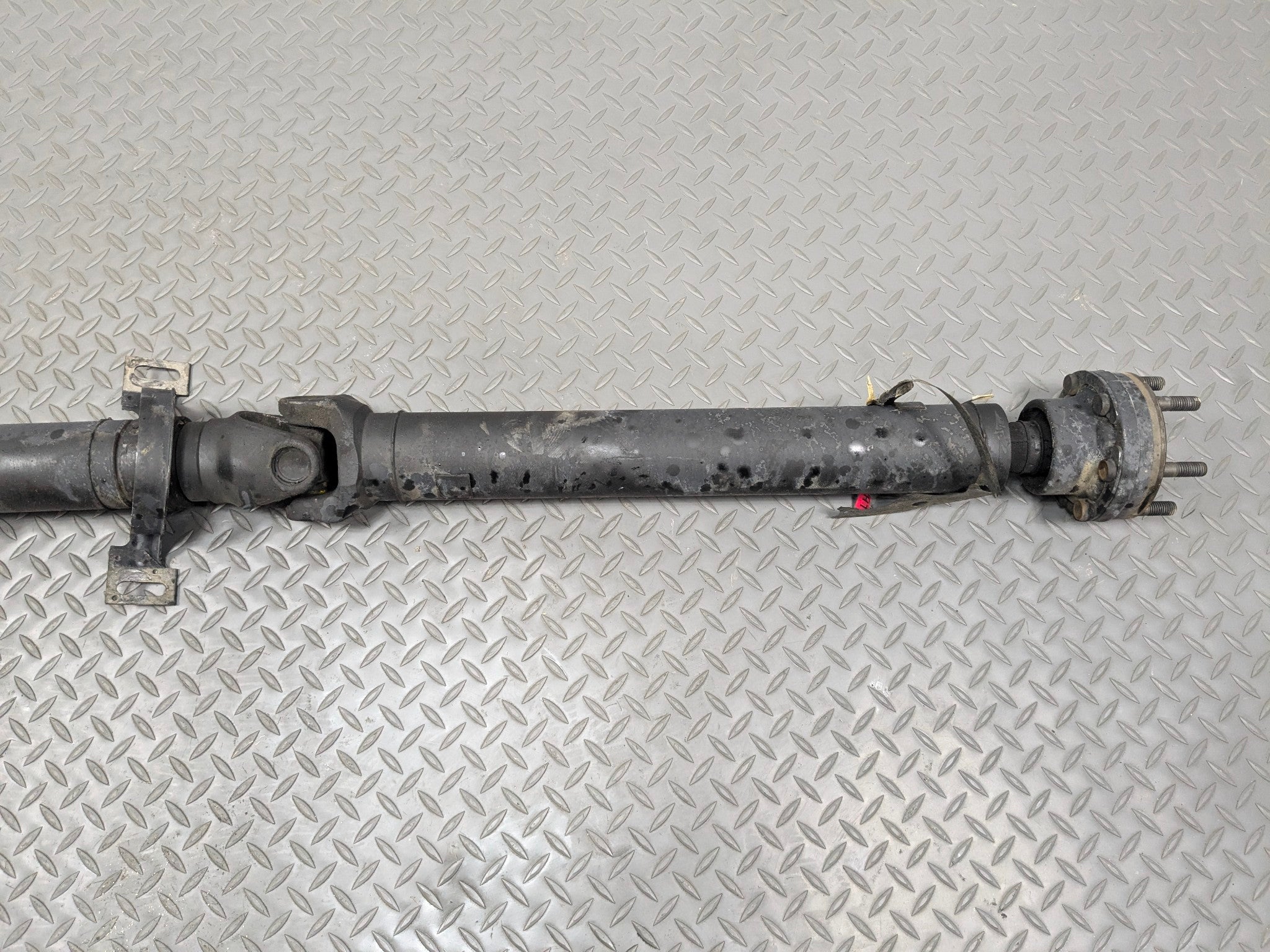 03 - 05 LAND ROVER RANGE ROVER OEM REAR DRIVE SHAFT CARDAN PROPELLER ASSEMBLY