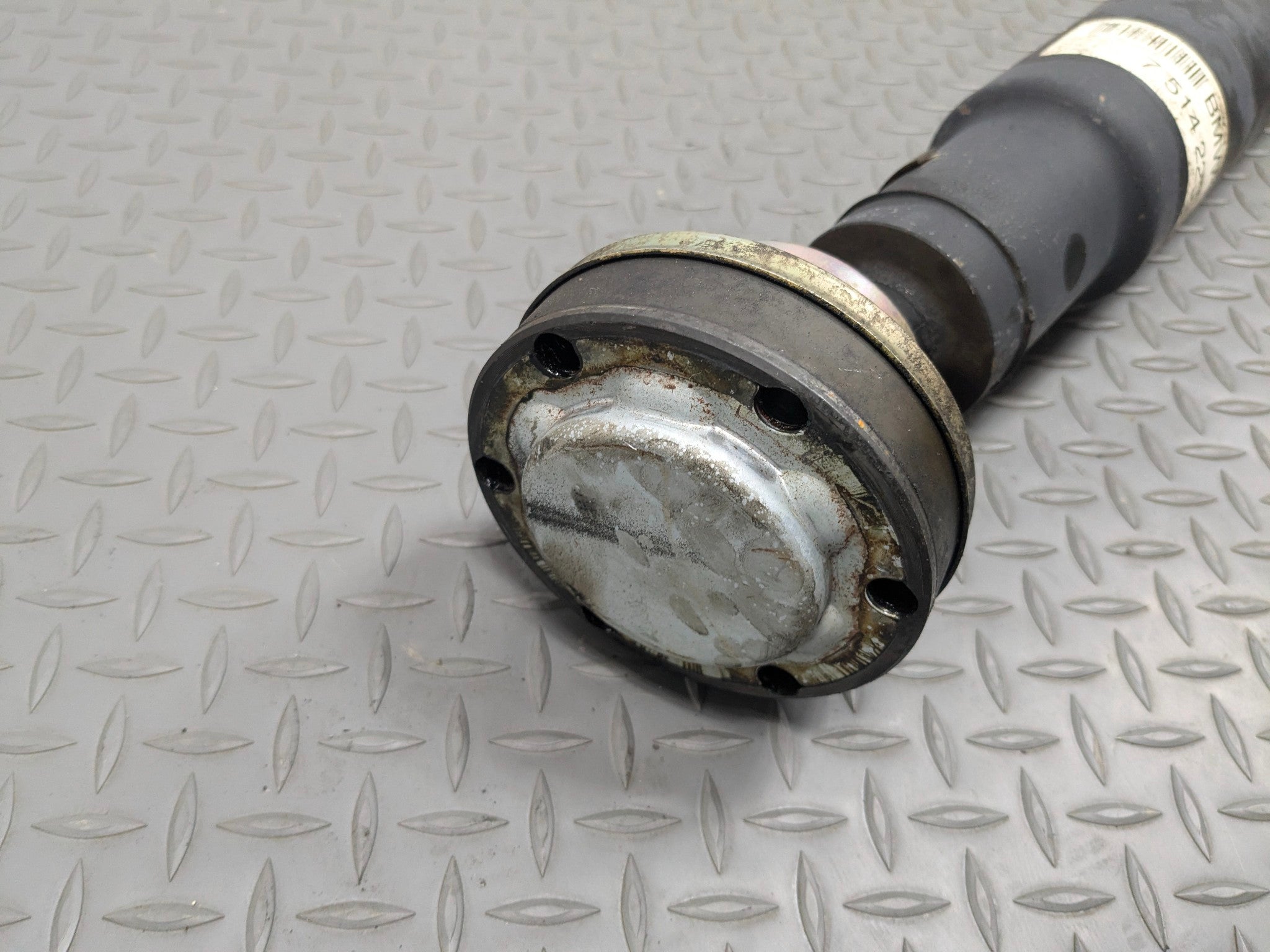 03 - 05 LAND ROVER RANGE ROVER OEM REAR DRIVE SHAFT CARDAN PROPELLER ASSEMBLY