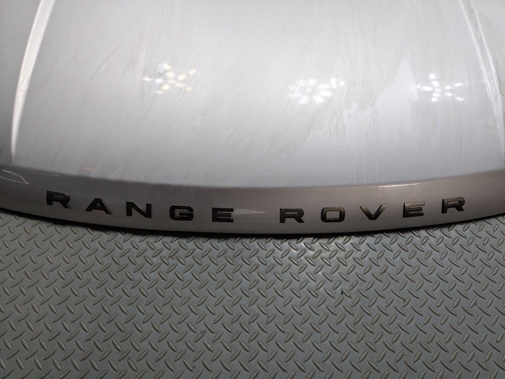 03 - 05 LAND ROVER RANGE ROVER OEM FRONT HOOD BONNET SHELL PANEL ZAMBEZI SILVER