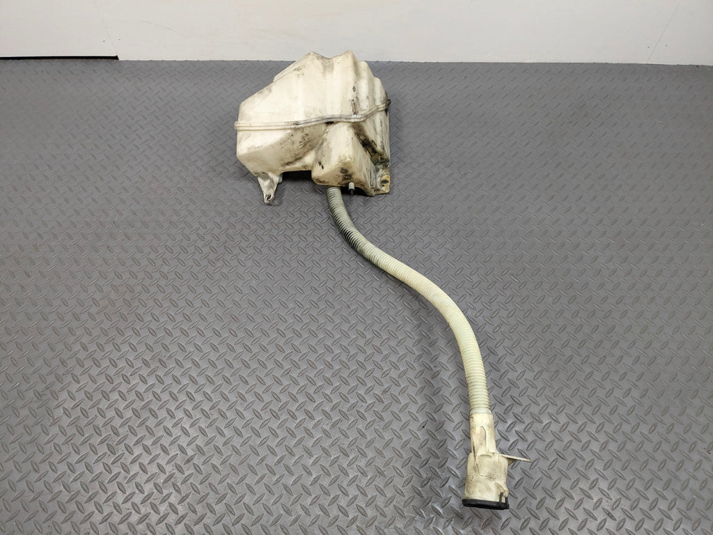 2003 - 2005 LAND ROVER RANGE ROVER OEM WINDSHIELD WASHER RESERVOIR BOTTLE