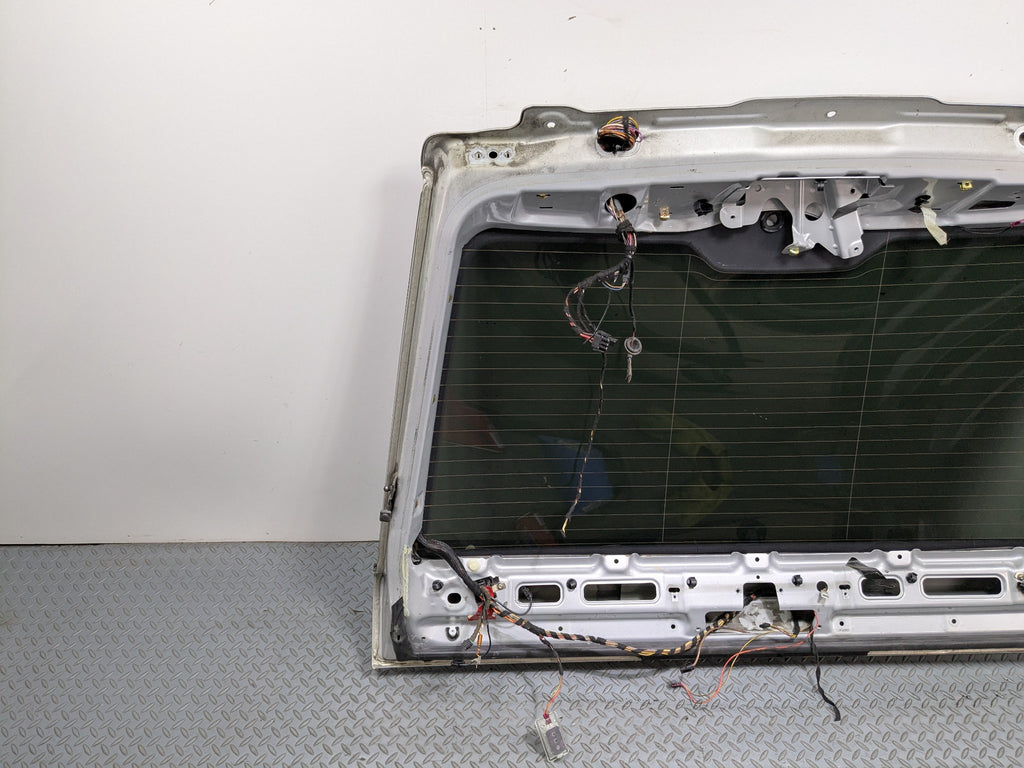 03 - 05 LAND ROVER RANGE ROVER OEM LIFTGATE SHELL PANEL WITH GLASS REAR UPPER