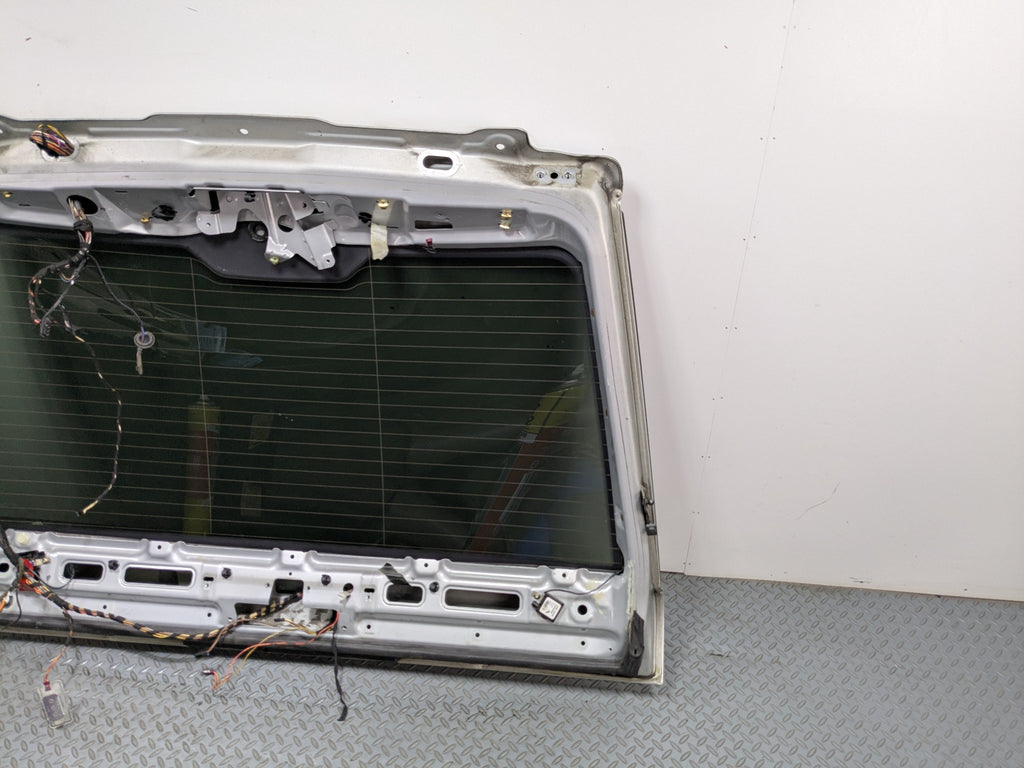 03 - 05 LAND ROVER RANGE ROVER OEM LIFTGATE SHELL PANEL WITH GLASS REAR UPPER
