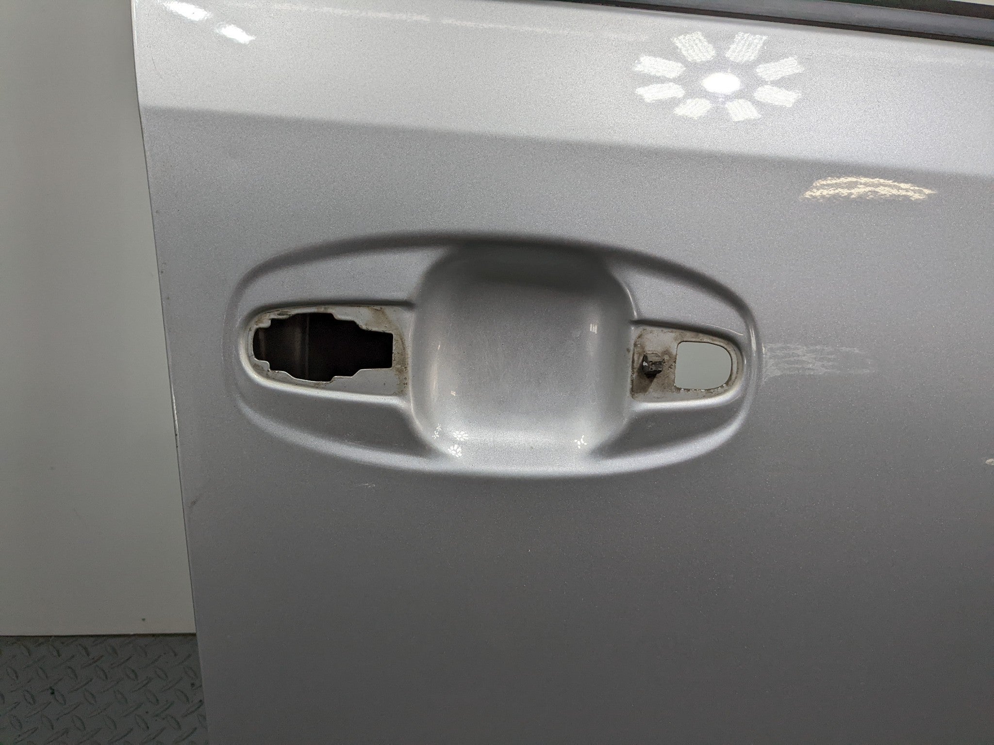 07-09 TOYOTA PRIUS OEM DOOR SHELL PANEL CLASSIC SILVER METALLIC FRONT RIGHT SIDE