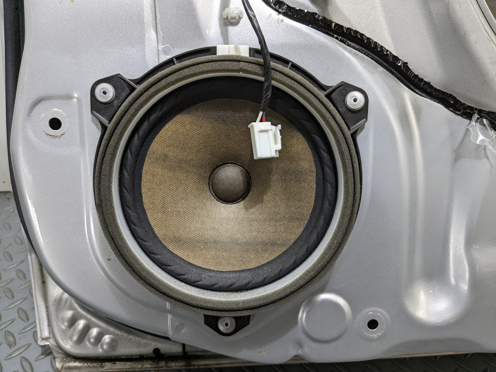 07-09 TOYOTA PRIUS OEM DOOR SHELL PANEL CLASSIC SILVER METALLIC REAR RIGHT SIDE