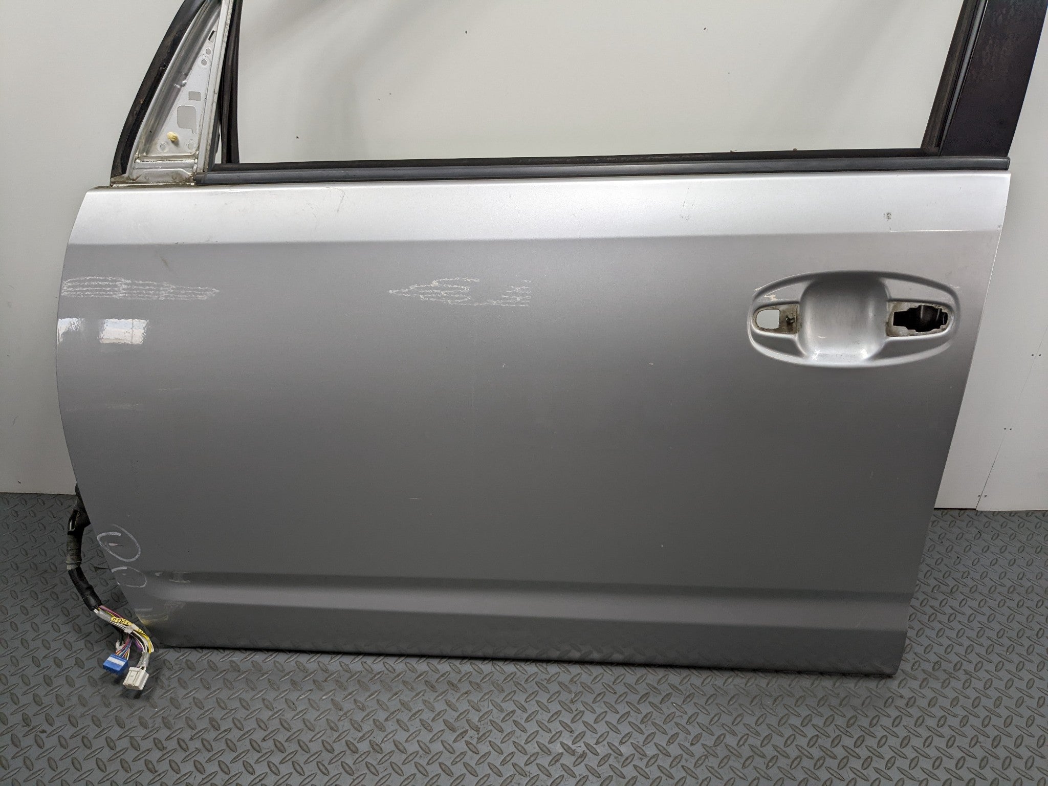 07-09 TOYOTA PRIUS OEM DOOR SHELL PANEL CLASSIC SILVER METALLIC FRONT LEFT SIDE