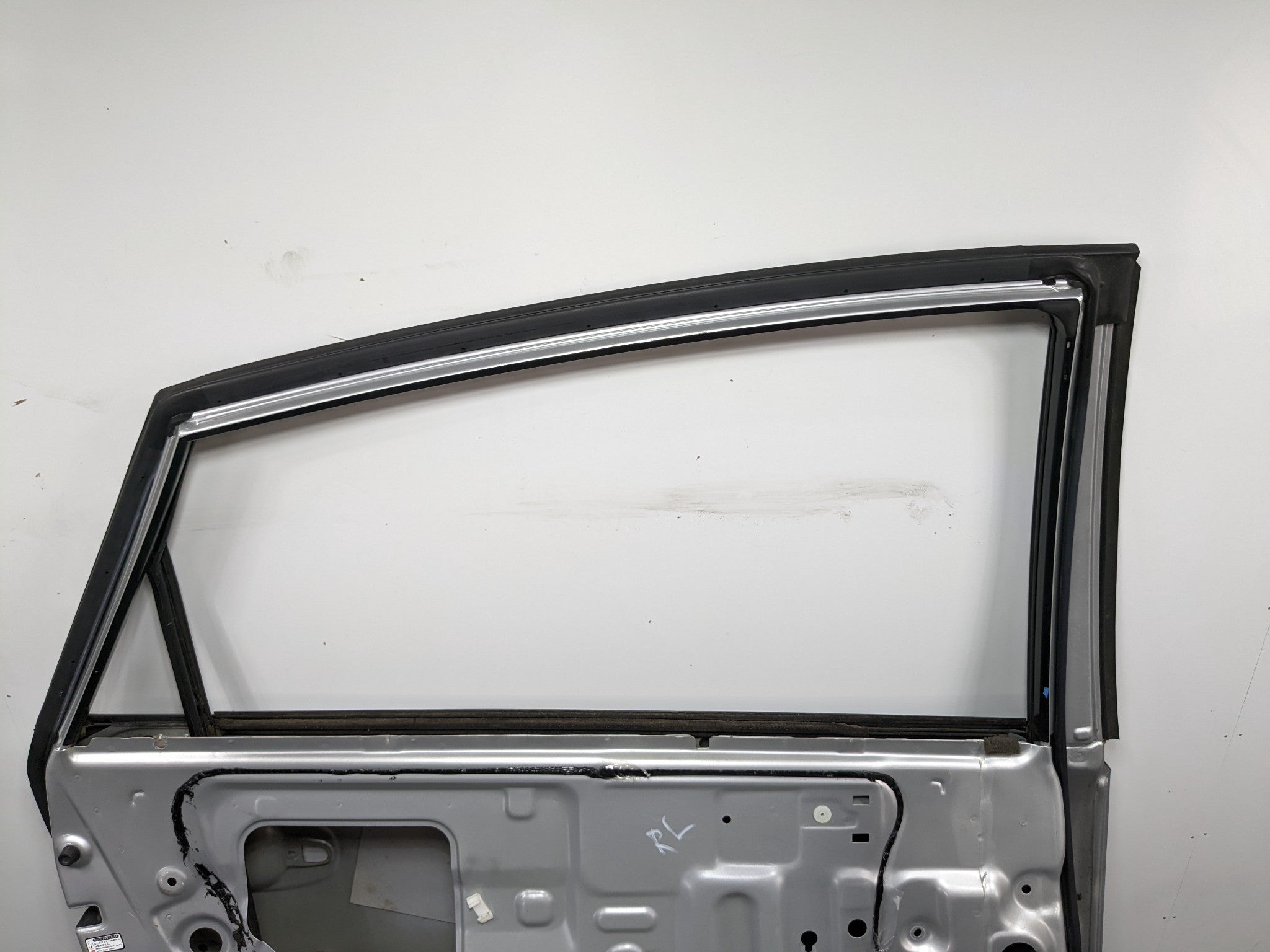 07-09 TOYOTA PRIUS OEM DOOR SHELL PANEL CLASSIC SILVER METALLIC REAR LEFT SIDE