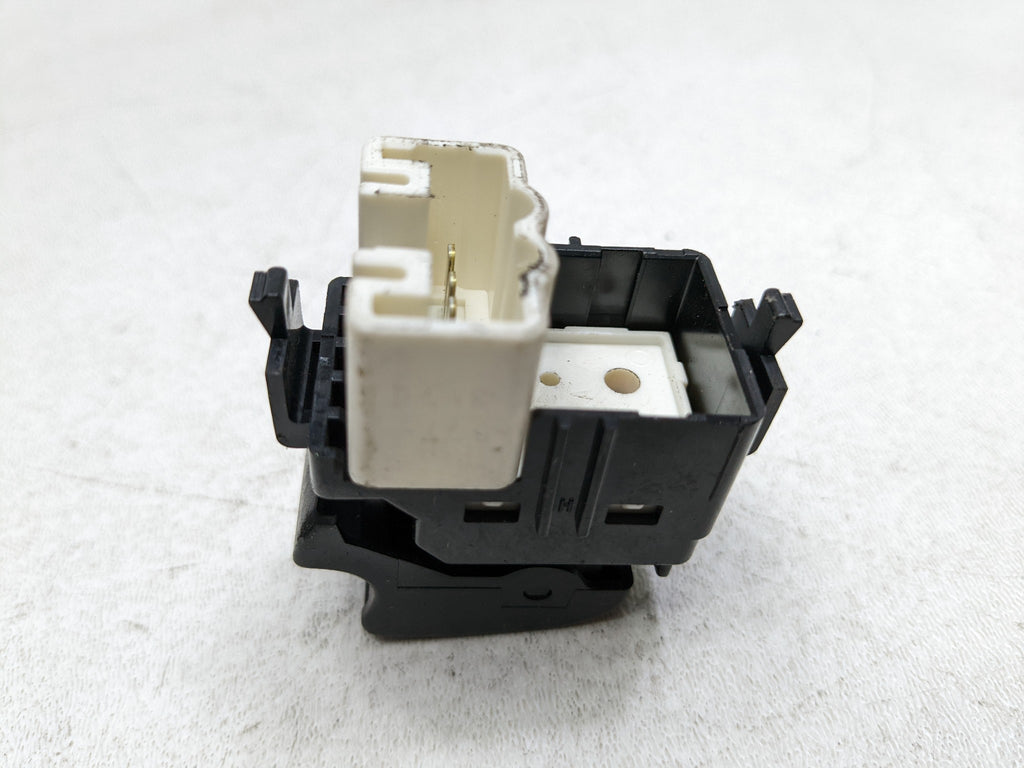 07 - 09 TOYOTA PRIUS OEM DOOR WINDOW CONTROL SWITCH REAR RIGHT PASSENGER SIDE