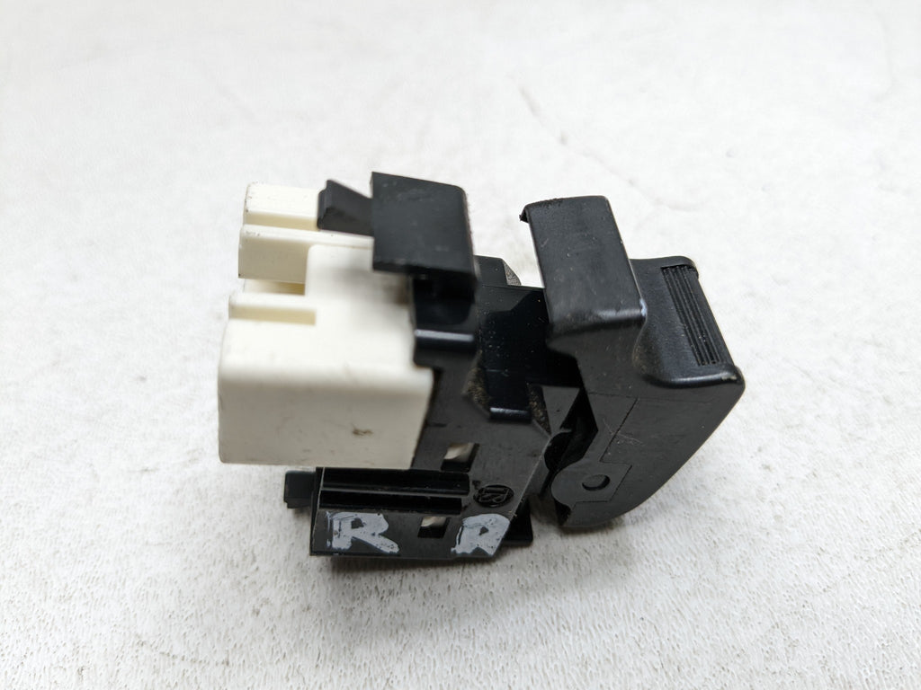 07 - 09 TOYOTA PRIUS OEM DOOR WINDOW CONTROL SWITCH REAR RIGHT PASSENGER SIDE