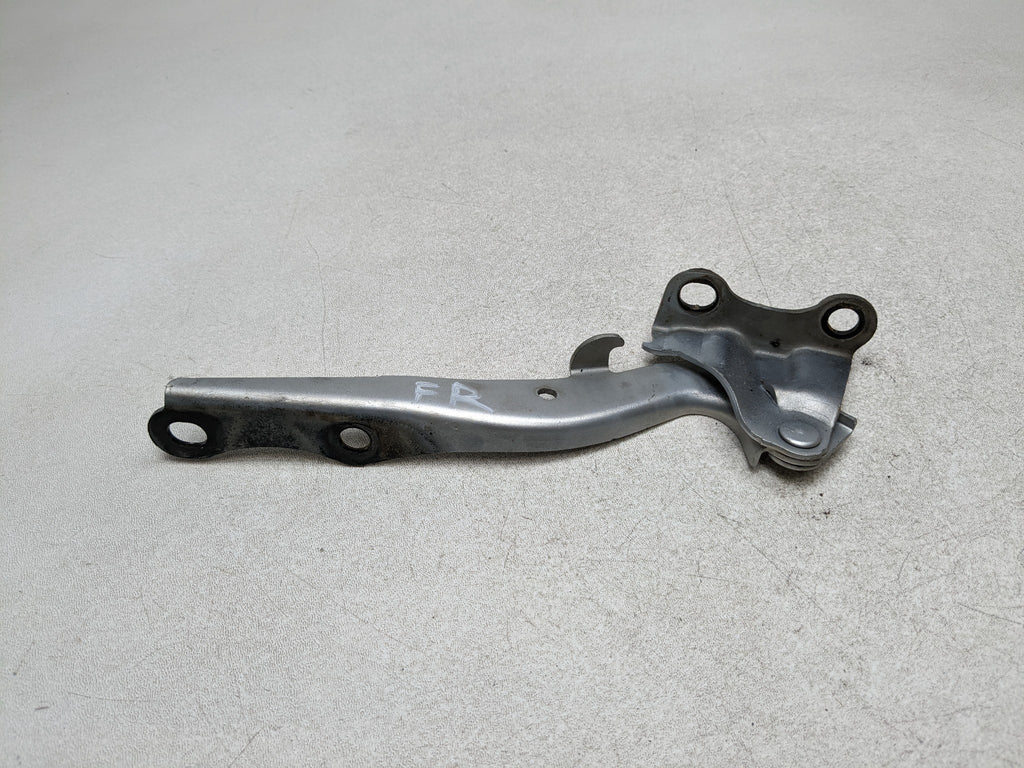 07 - 09 TOYOTA PRIUS OEM HOOD HINGE SUPPORT BRACKET FRONT RIGHT PASSENGER SIDE