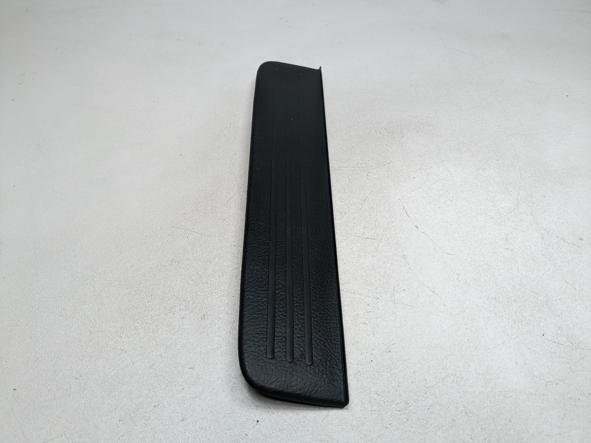 07 - 09 TOYOTA PRIUS OEM DOOR SILL SCUFF PLATE TRIM REAR RIGHT PASSENGER SIDE
