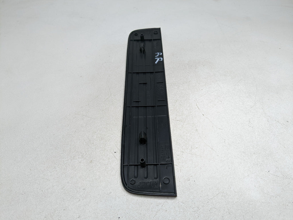 07 - 09 TOYOTA PRIUS OEM DOOR SILL SCUFF PLATE TRIM REAR RIGHT PASSENGER SIDE