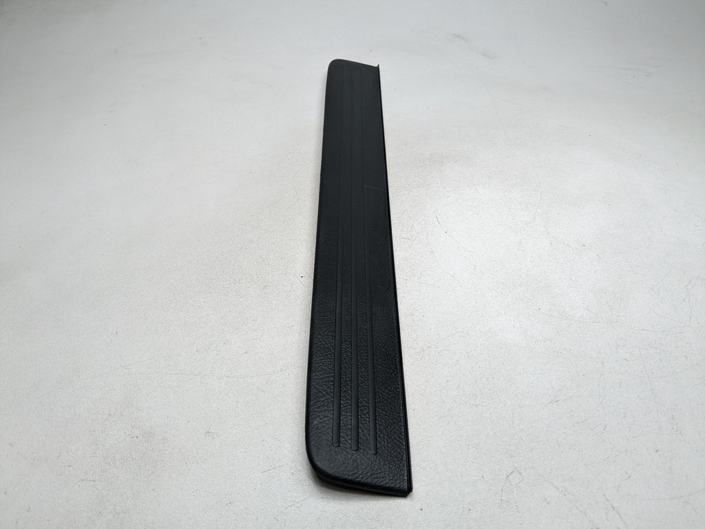 07 - 09 TOYOTA PRIUS OEM DOOR SILL SCUFF PLATE TRIM FRONT RIGHT PASSENGER SIDE
