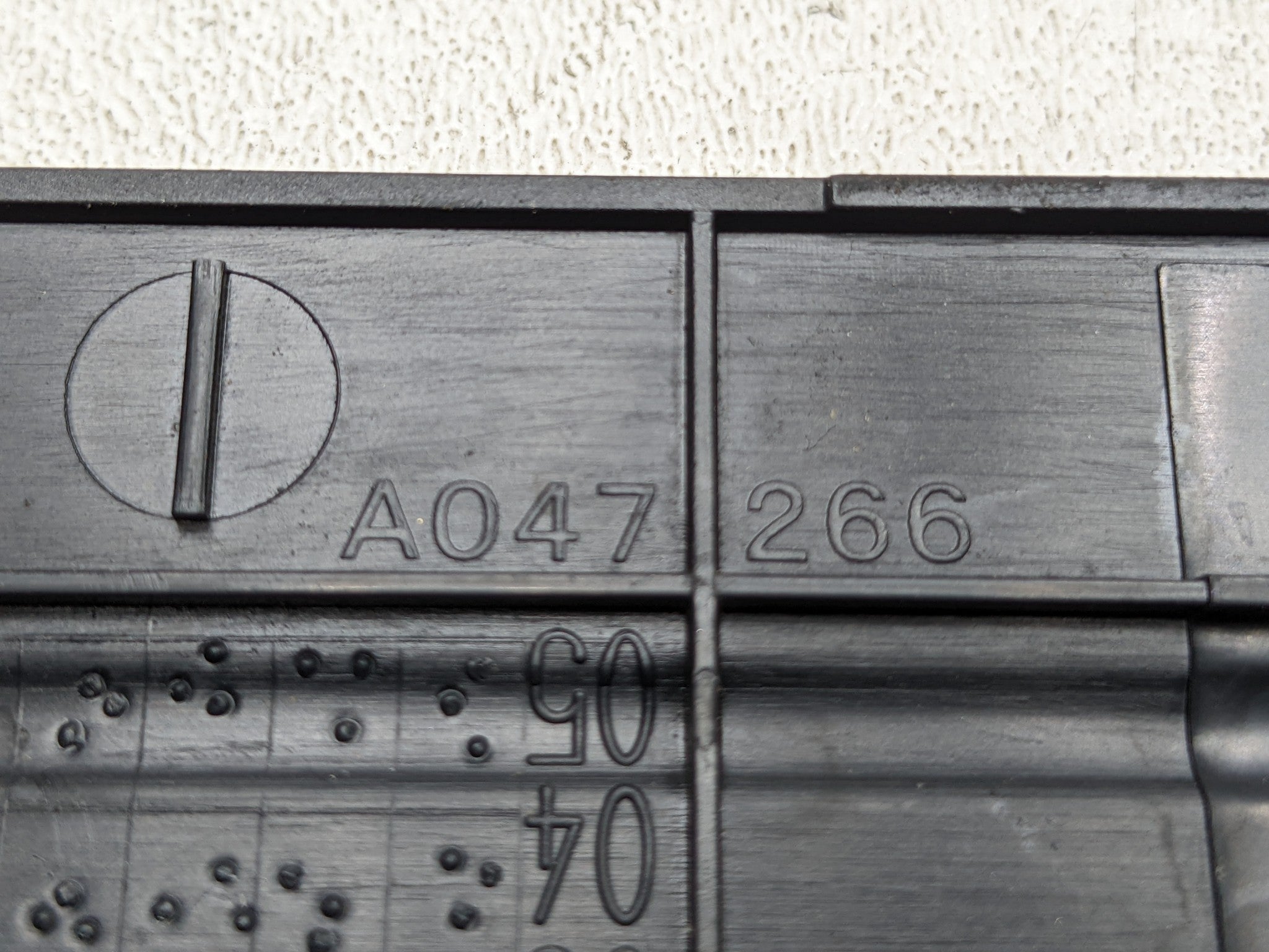 07 - 09 TOYOTA PRIUS OEM DOOR SILL SCUFF PLATE TRIM FRONT RIGHT PASSENGER SIDE