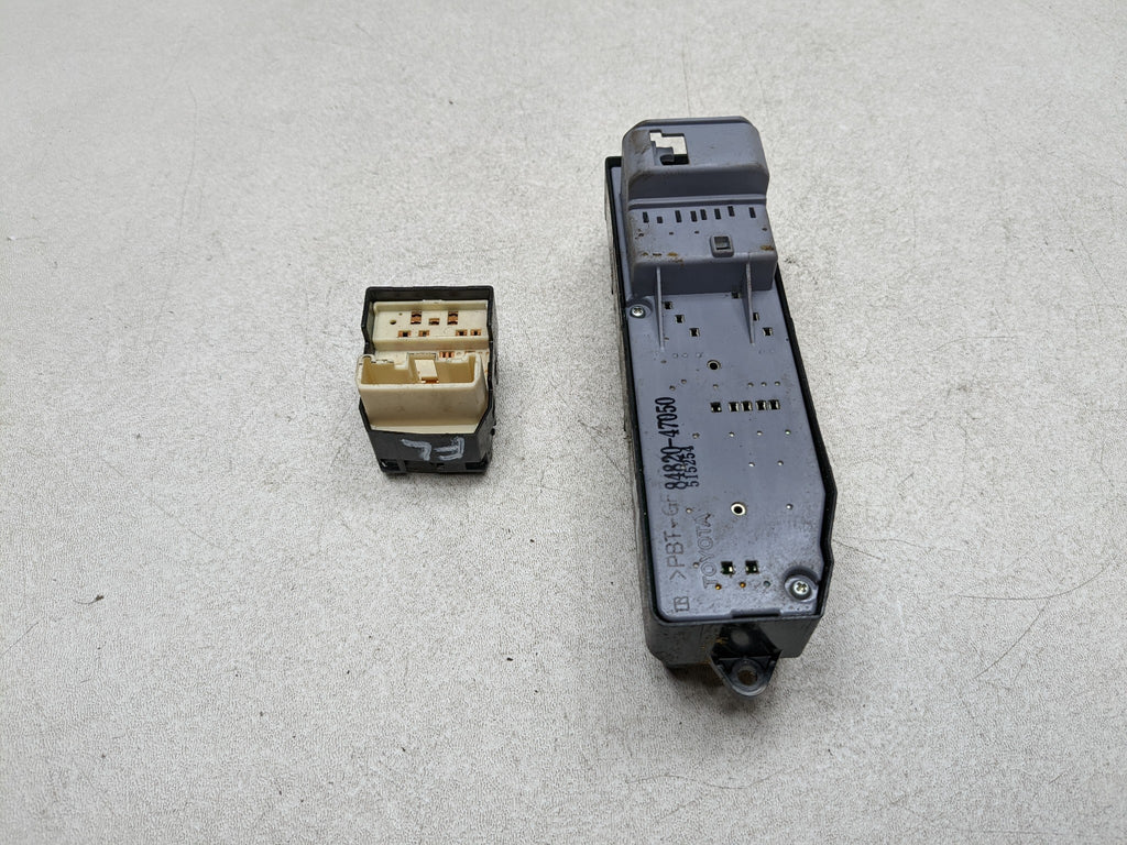 04 - 09 TOYOTA PRIUS OEM MASTER DOOR WINDOW SWITCH WITH MIRROR SWITCH FRONT LEFT