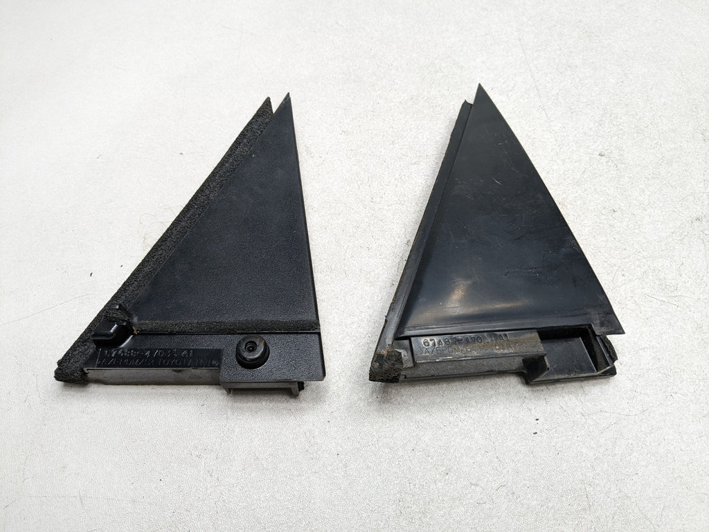 07 - 09 TOYOTA PRIUS OEM DOOR WINDOW GUIDE TRIM SET INNER SEAL CORNER COVER REAR