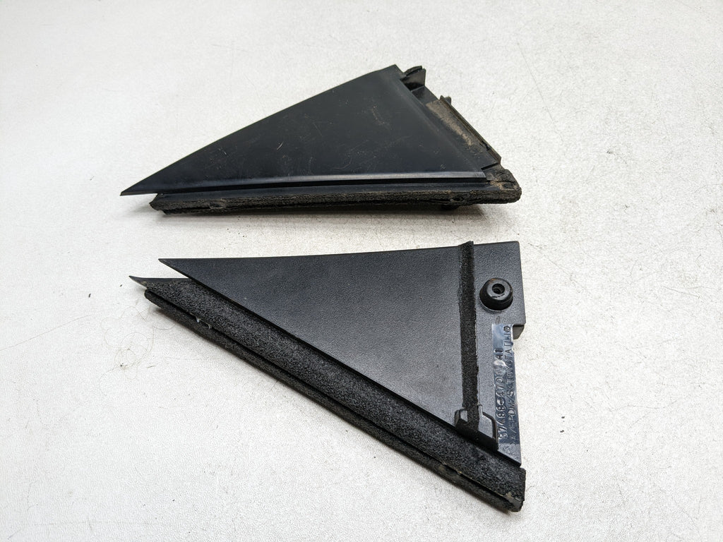 07 - 09 TOYOTA PRIUS OEM DOOR WINDOW GUIDE TRIM SET INNER SEAL CORNER COVER REAR