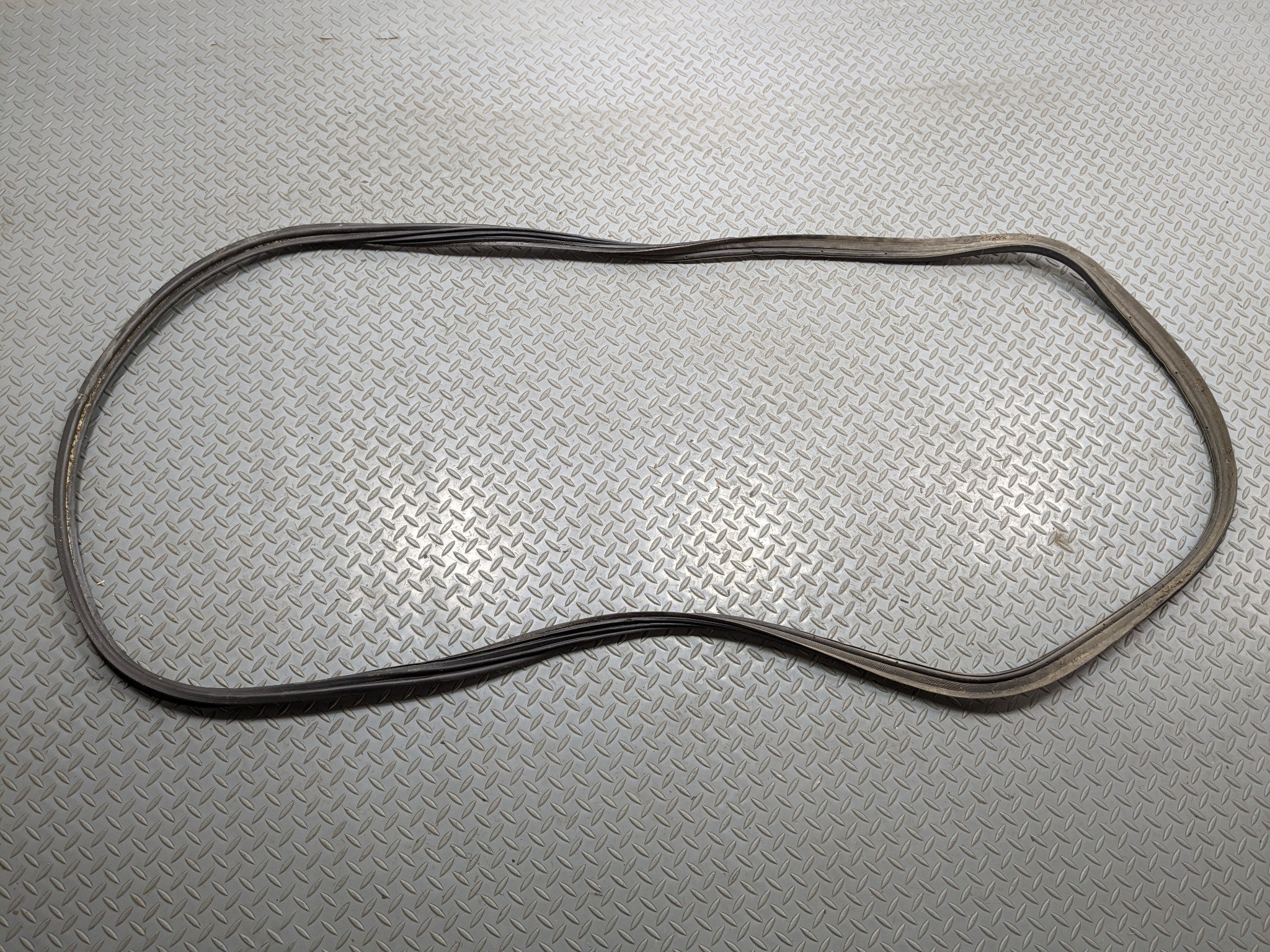 07 - 09 TOYOTA PRIUS OEM DOOR SEAL WEATHER STRIPPING RUBBER REAR TRUNK LIFTGATE