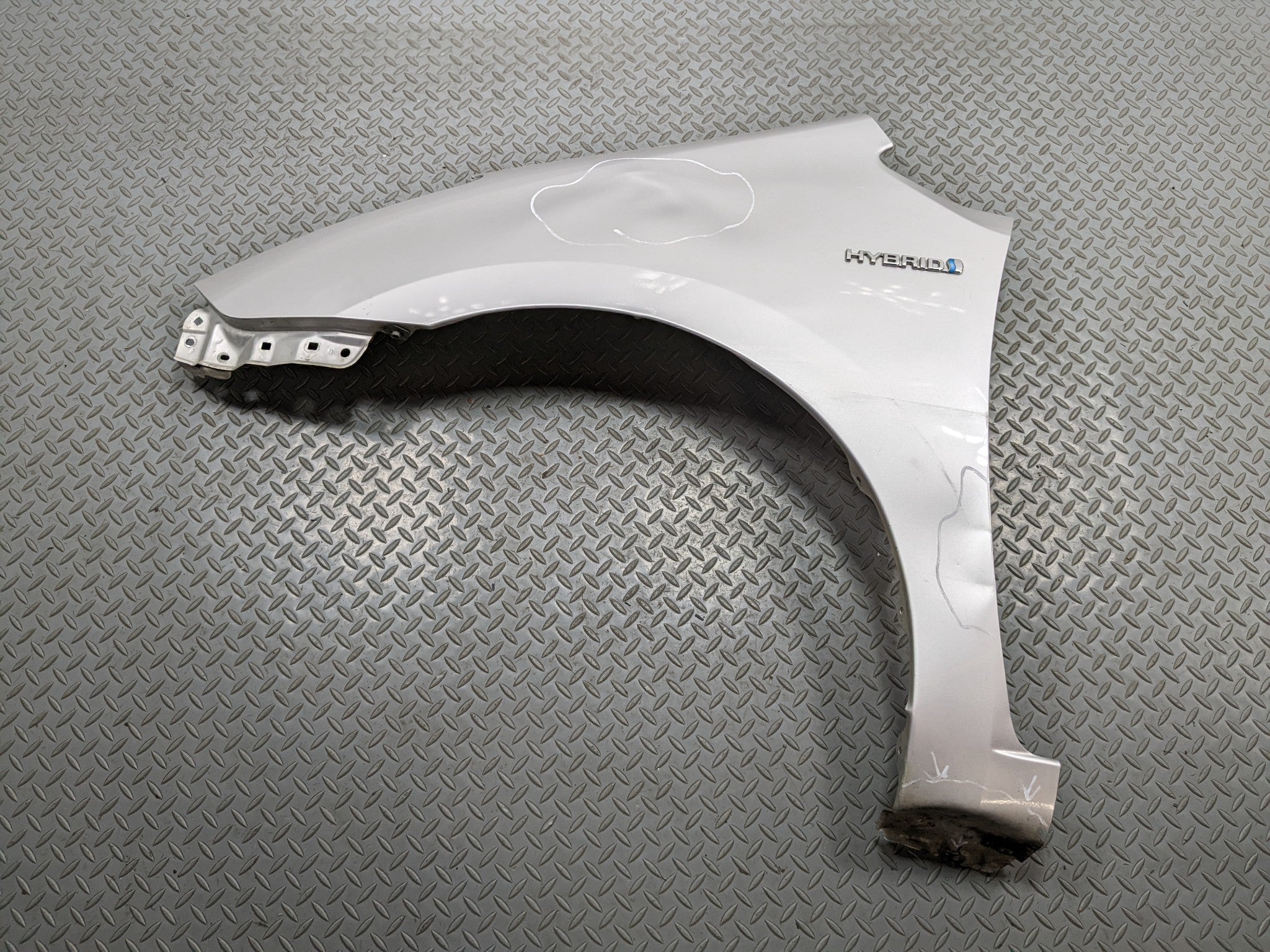 07 - 09 TOYOTA PRIUS OEM FENDER COVER PANEL CLASSIC SILVER METALLIC FRONT LEFT