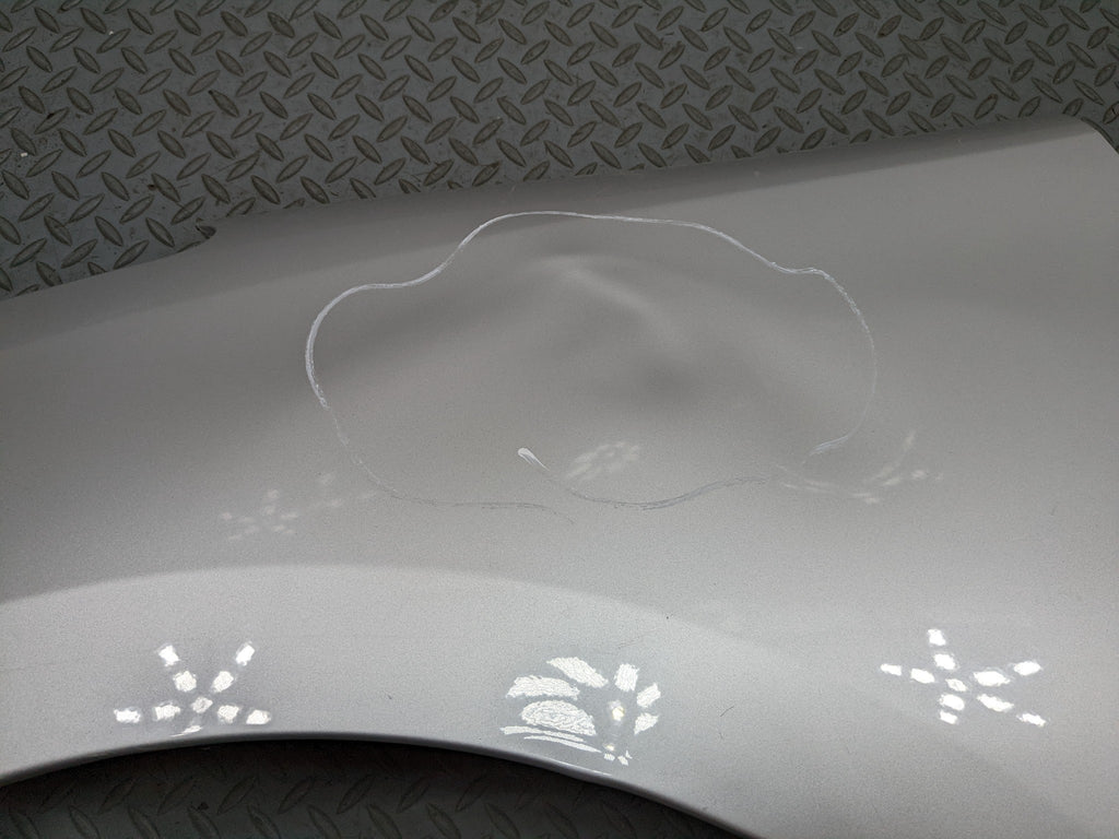 07 - 09 TOYOTA PRIUS OEM FENDER COVER PANEL CLASSIC SILVER METALLIC FRONT LEFT