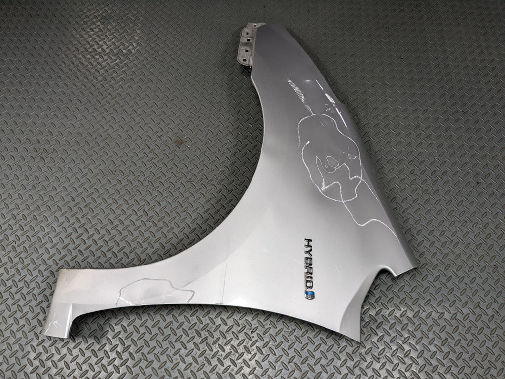 07 - 09 TOYOTA PRIUS OEM FENDER COVER PANEL CLASSIC SILVER METALLIC FRONT LEFT