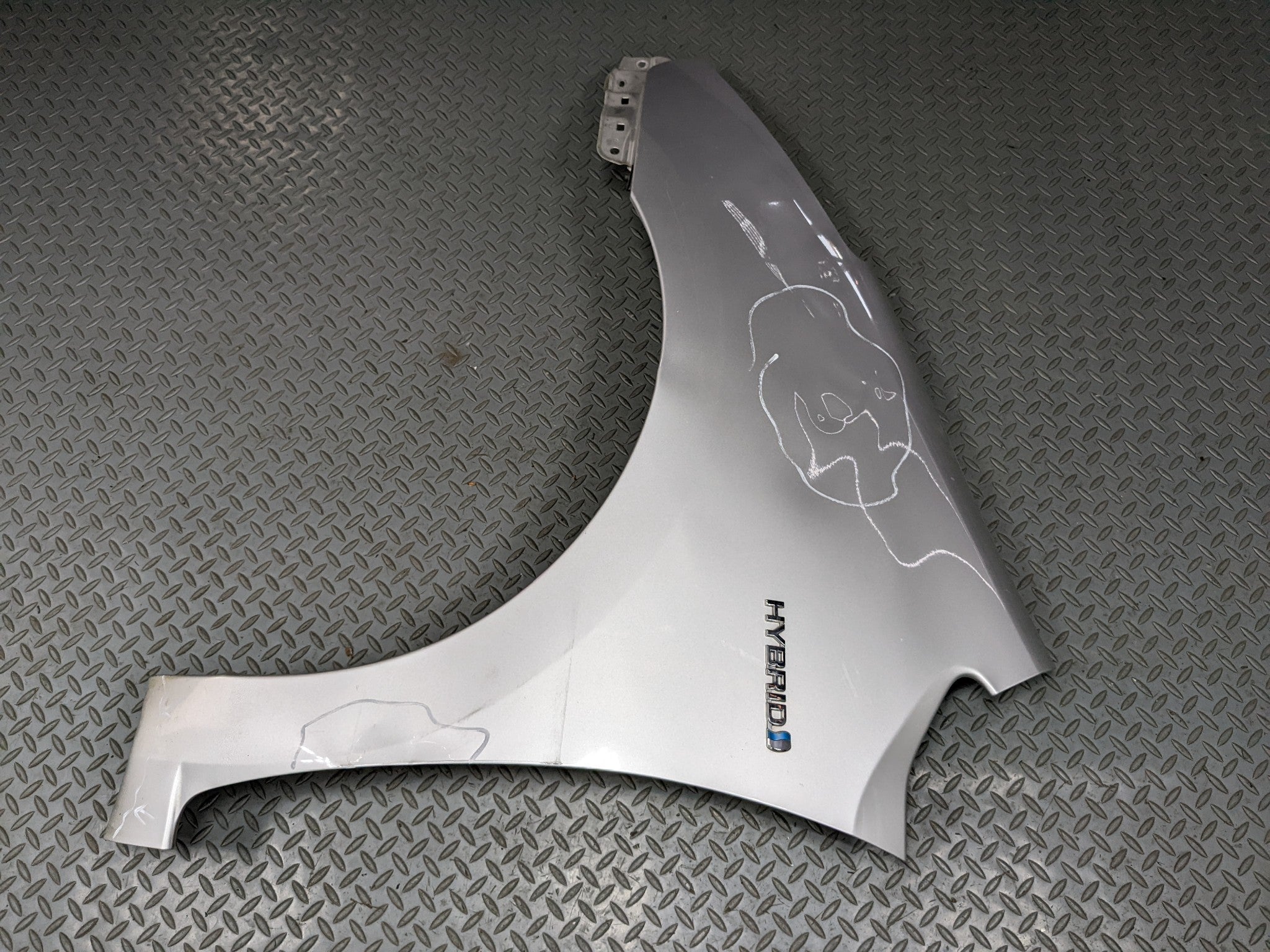 07 - 09 TOYOTA PRIUS OEM FENDER COVER PANEL CLASSIC SILVER METALLIC FRONT LEFT