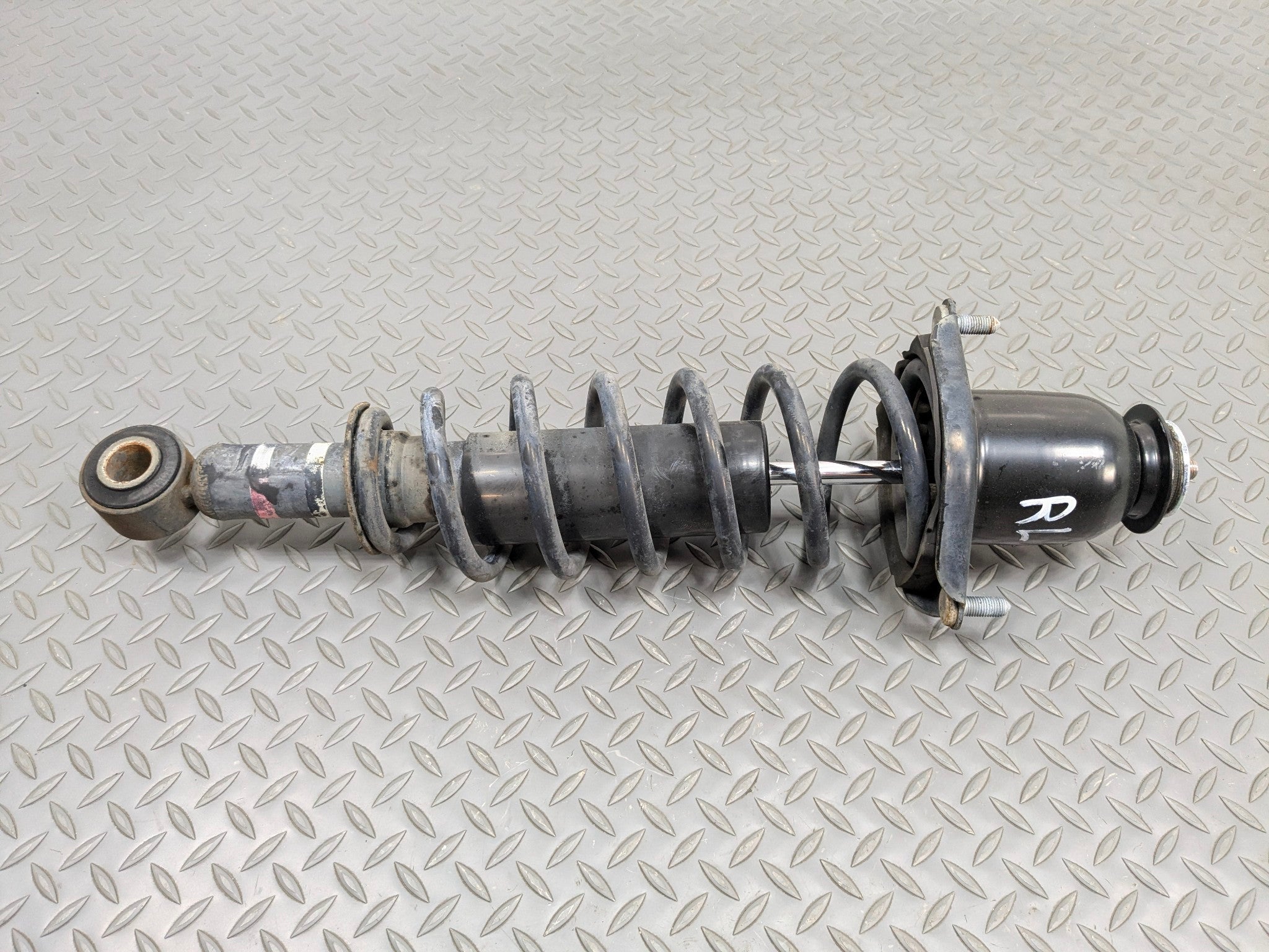 07 - 09 TOYOTA PRIUS OEM SHOCK STRUT ABSORBER WITH COIL SPRING REAR LEFT SIDE