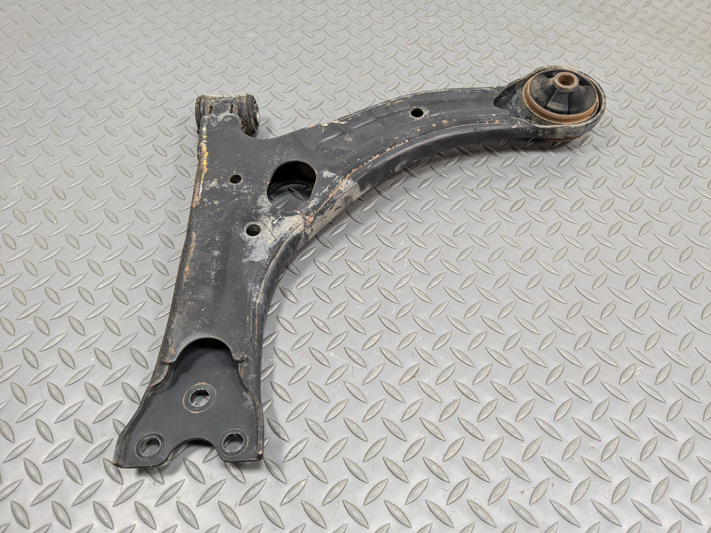 07 - 09 TOYOTA PRIUS OEM LOWER CONTROL ARM SUSPENSION FRONT RIGHT PASSENGER SIDE