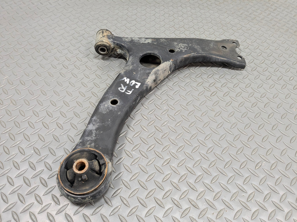 07 - 09 TOYOTA PRIUS OEM LOWER CONTROL ARM SUSPENSION FRONT RIGHT PASSENGER SIDE