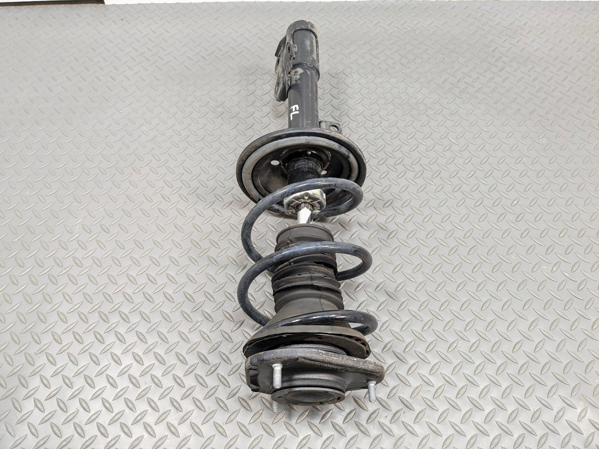 07 - 09 TOYOTA PRIUS OEM SHOCK STRUT ABSORBER WITH COIL SPRING FRONT LEFT SIDE