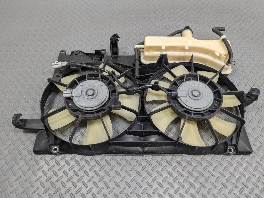 07 - 09 TOYOTA PRIUS OEM ELECTRIC COOLING MOTOR DUAL FAN WITH SHROUD ASSEMBLY