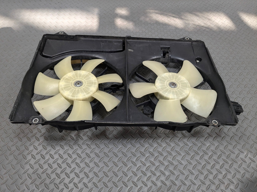 07 - 09 TOYOTA PRIUS OEM ELECTRIC COOLING MOTOR DUAL FAN WITH SHROUD ASSEMBLY