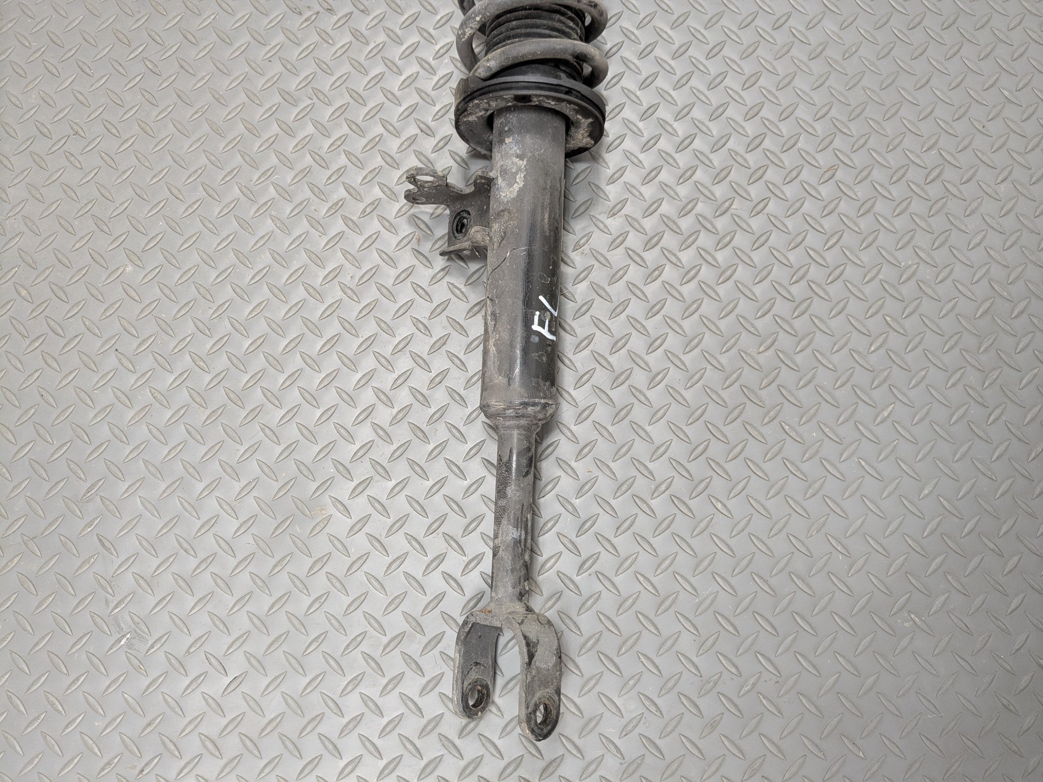 2014 - 2016 BMW 528I OEM STRUT SHOCK SPRING ABSORBER FRONT LEFT DRIVER SIDE