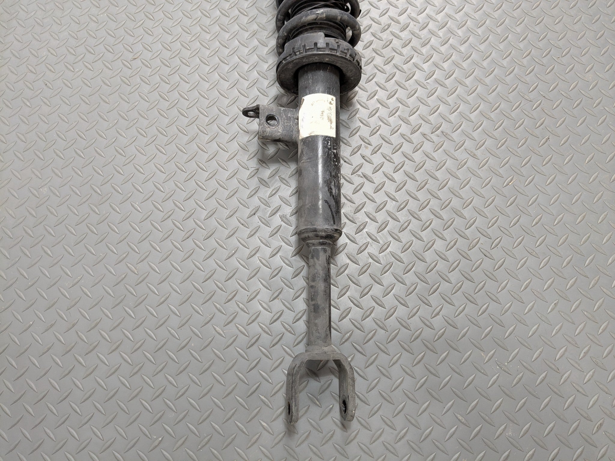2014 - 2016 BMW 528I OEM STRUT SHOCK SPRING ABSORBER FRONT RIGHT PASSENGER SIDE