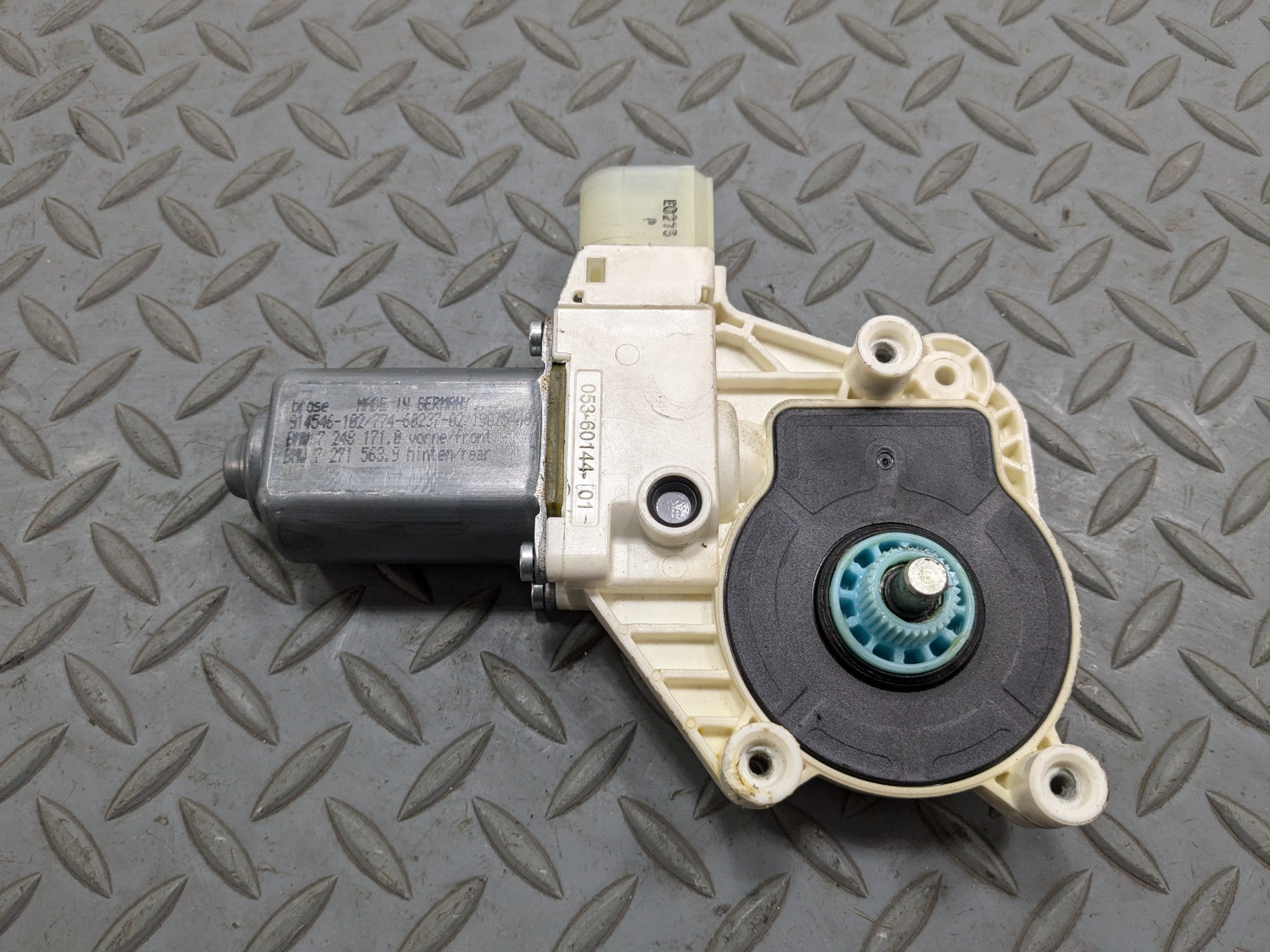 2014 - 2016 BMW 528I OEM POWER WINDOW REGULATOR MOTOR REAR RIGHT PASSENGER SIDE