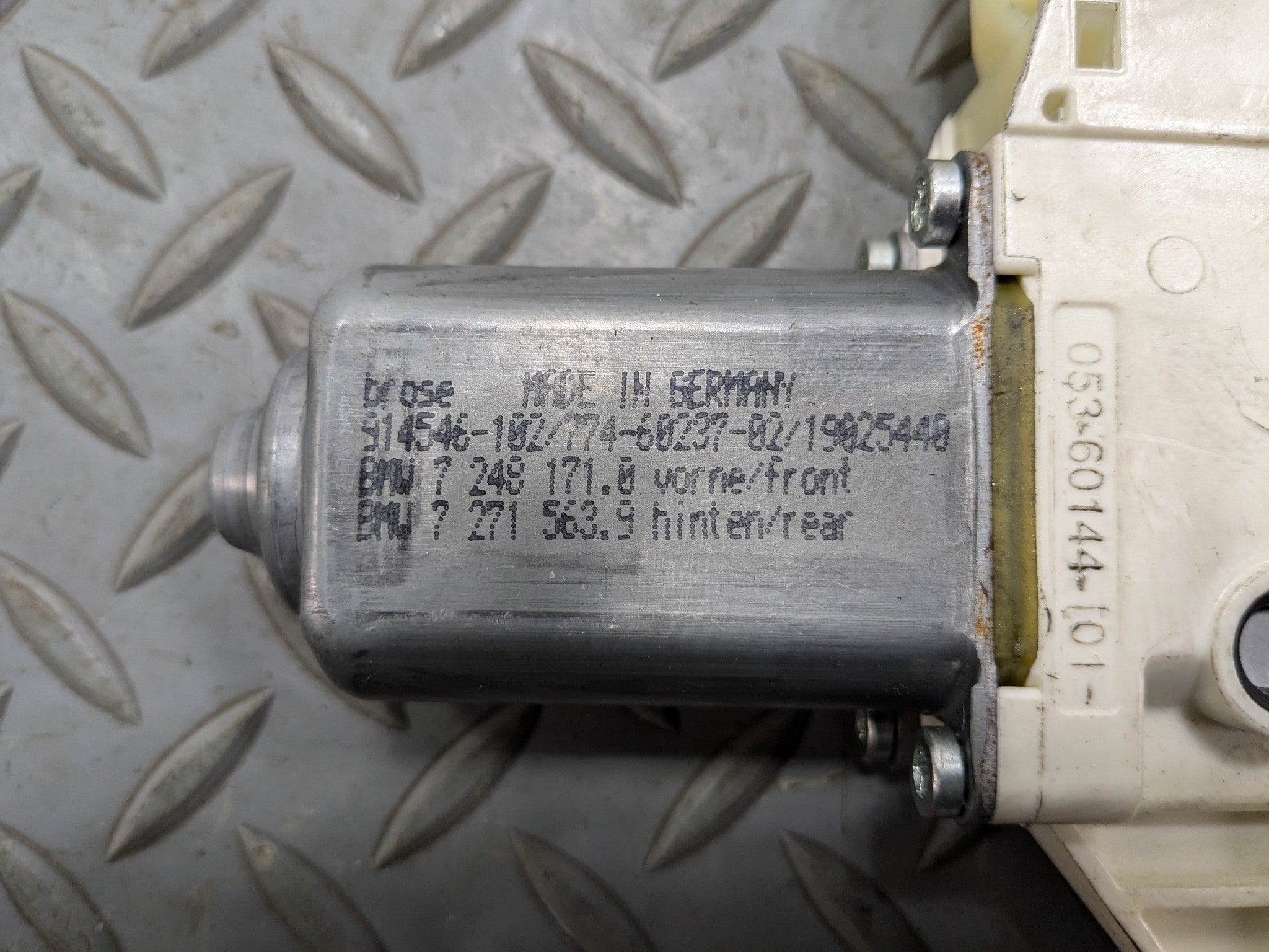 2014 - 2016 BMW 528I OEM POWER WINDOW REGULATOR MOTOR REAR RIGHT PASSENGER SIDE
