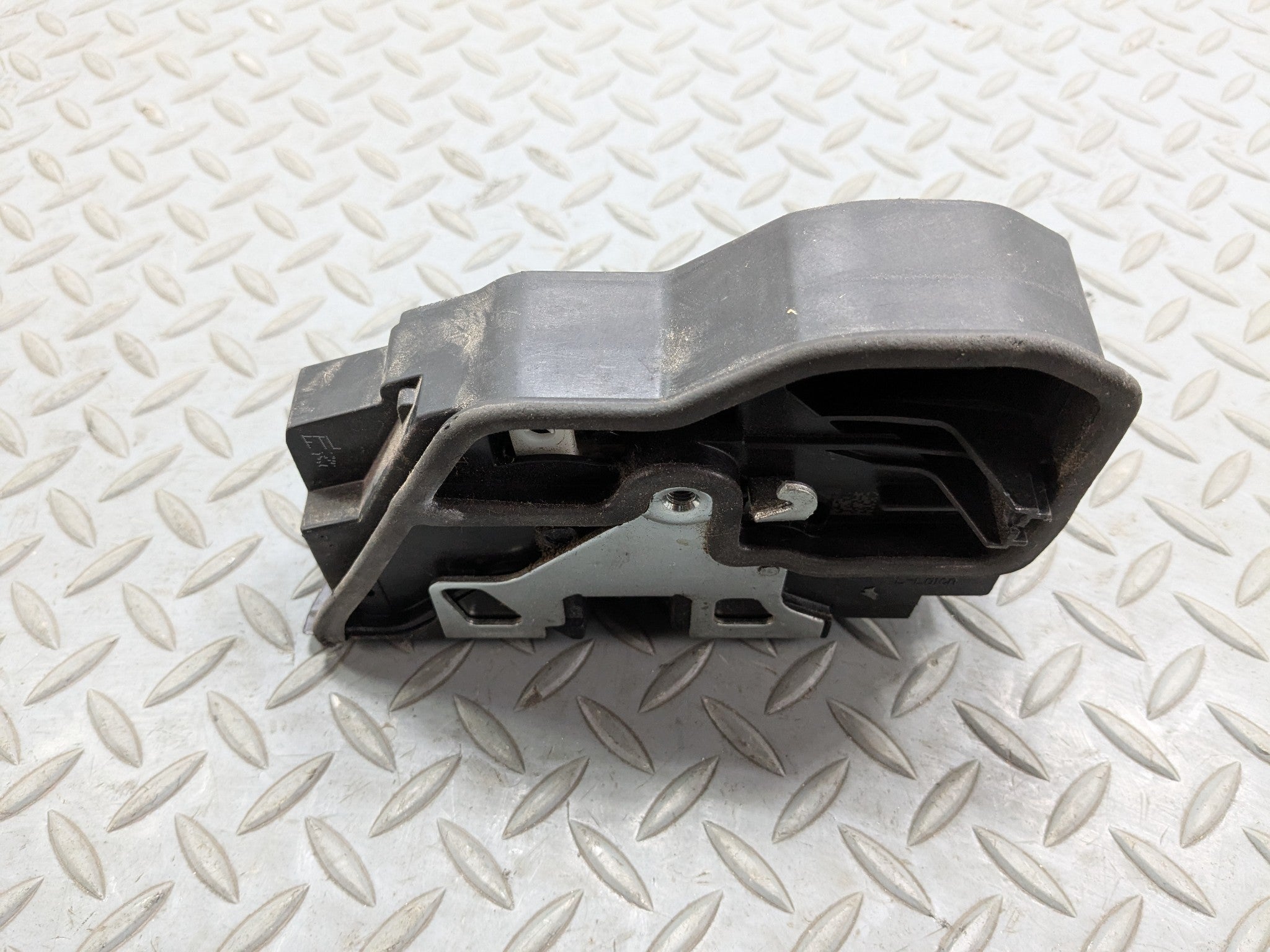 2014 - 2016 BMW 528I OEM DOOR LATCH LOCK ACTUATOR FRONT LEFT DRIVER SIDE