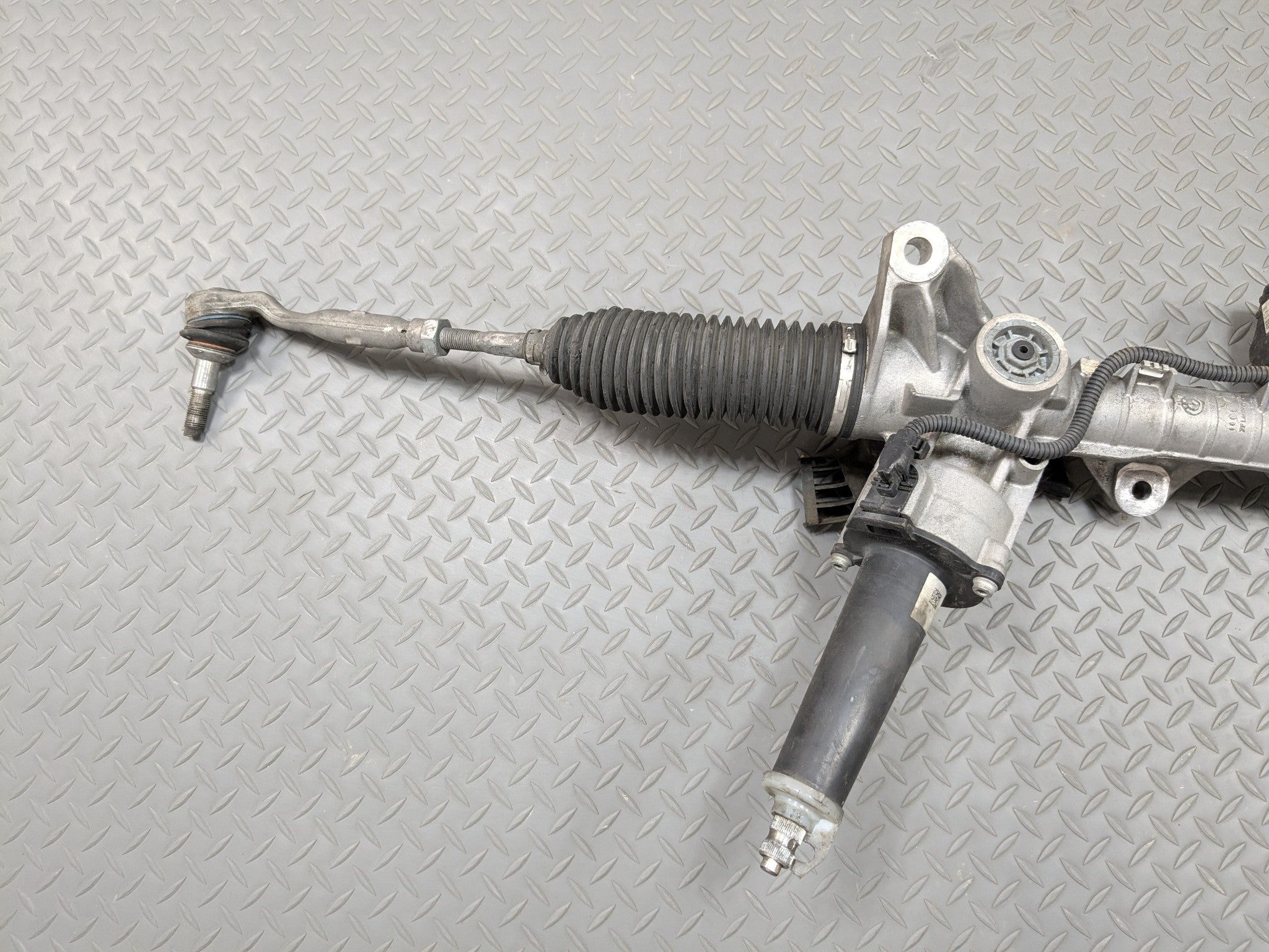 2014 - 2016 BMW 528I OEM ELECTRIC POWER STEERING GEAR RACK AND PINION ASSEMBLY