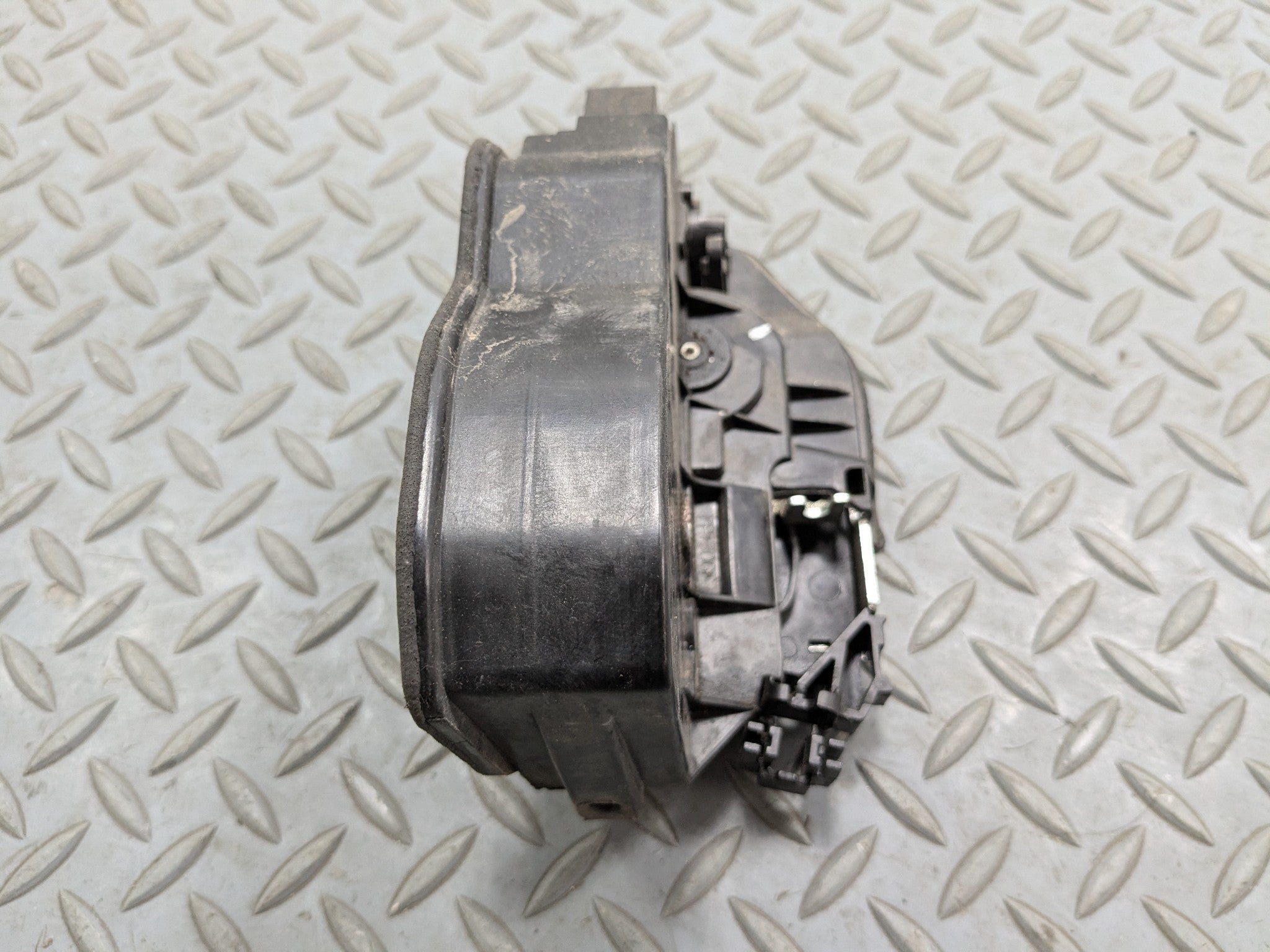 2014 - 2016 BMW 528I OEM DOOR LATCH LOCK ACTUATOR REAR LEFT DRIVER SIDE