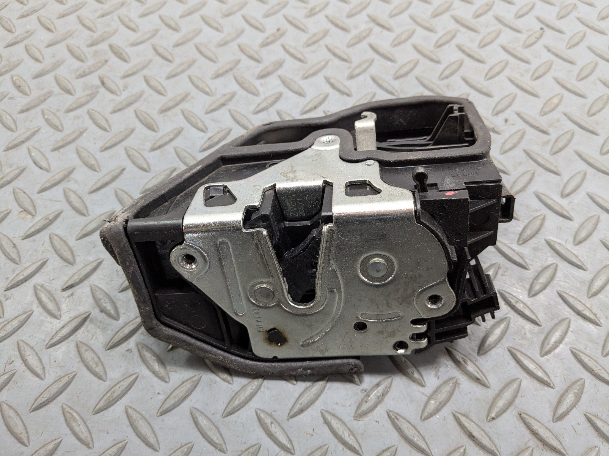 2014 - 2016 BMW 528I OEM DOOR LATCH LOCK ACTUATOR REAR LEFT DRIVER SIDE