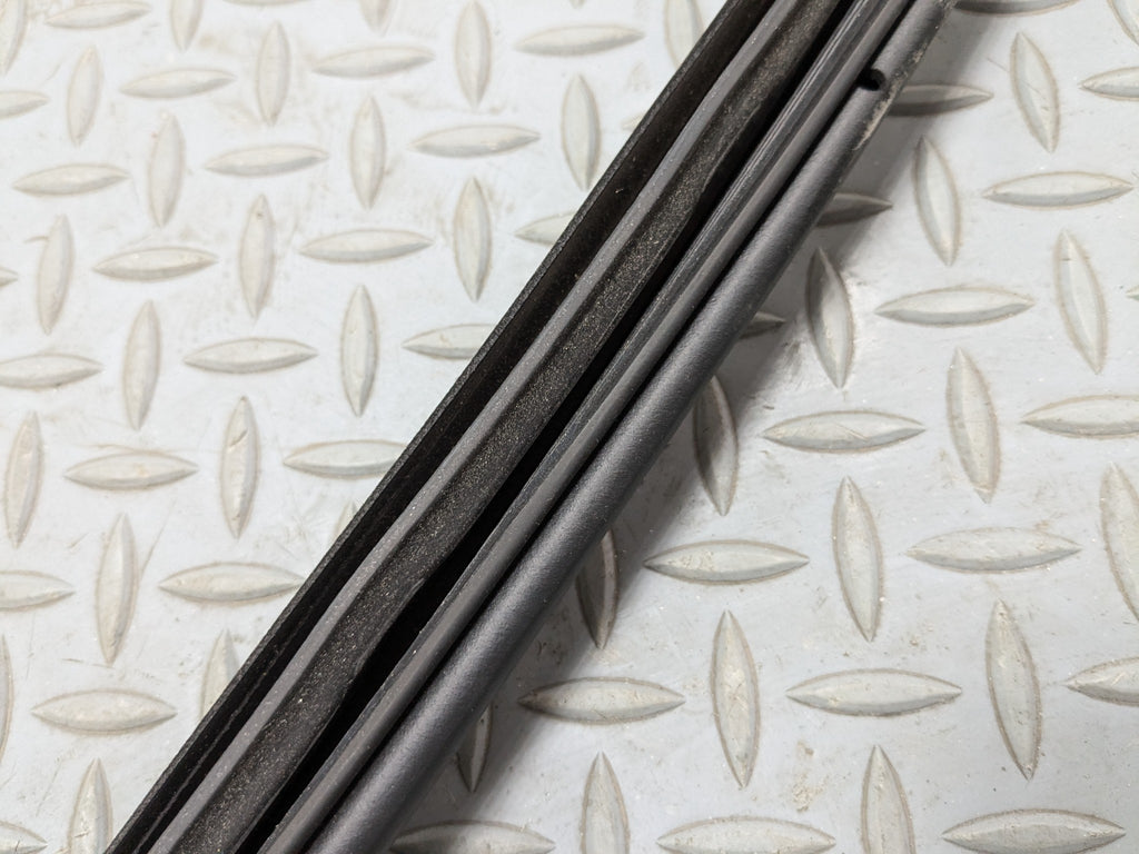 2014 - 2016 BMW 528I OEM DOOR SEAL WEATHER STRIPPING RUBBER RAER RIGHT SIDE