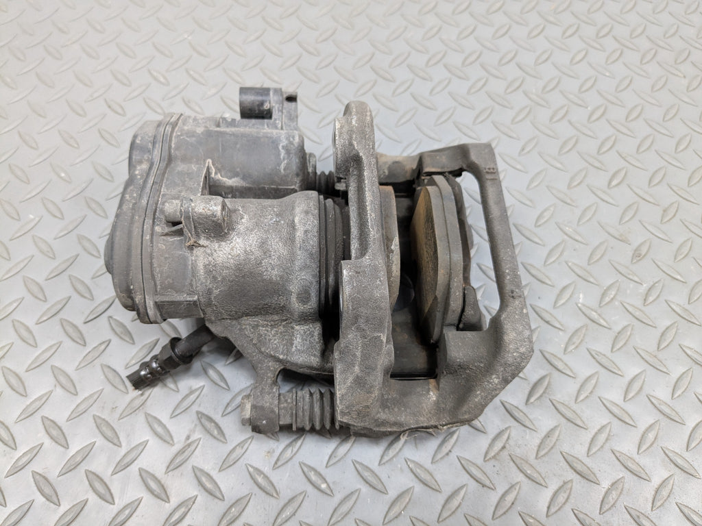 2014 - 2016 BMW 528I OEM BRAKE CALIPER ASSEMBLY REAR LEFT DRIVER SIDE