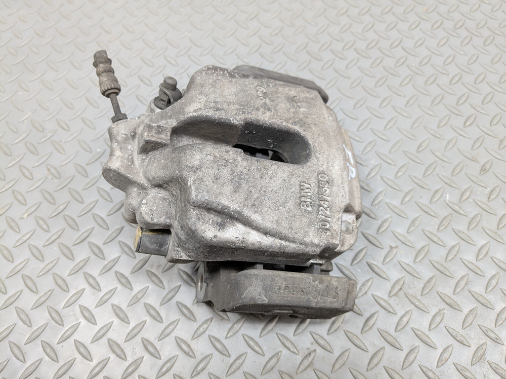 2014 - 2016 BMW 528I OEM BRAKE CALIPER ASSEMBLY FRONT RIGHT PASSENGER SIDE RWD
